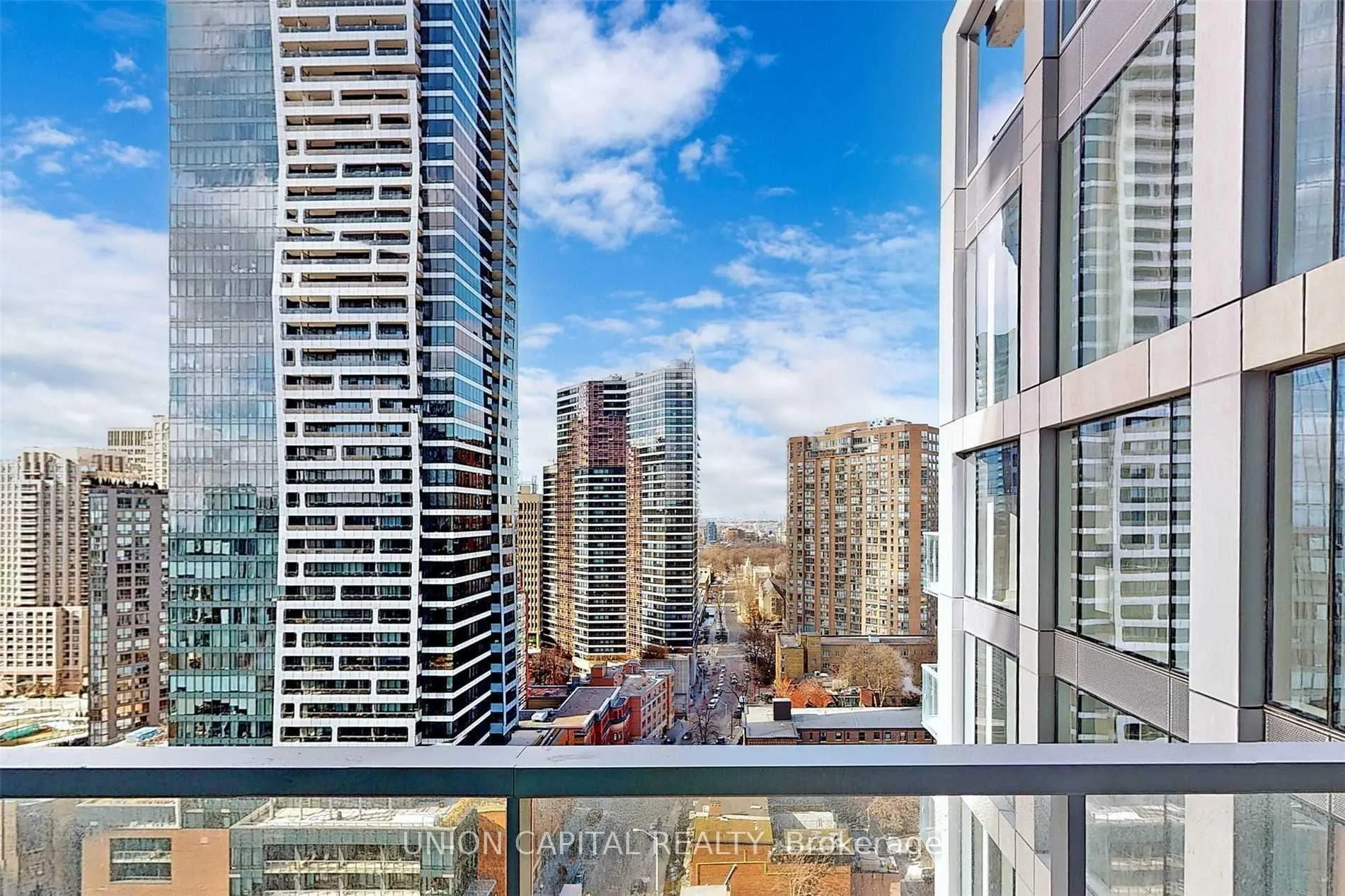 Photo 14 of Unit 2013, 3 Gloucester Street, Toronto, Church-Yonge Corridor — HOMEH