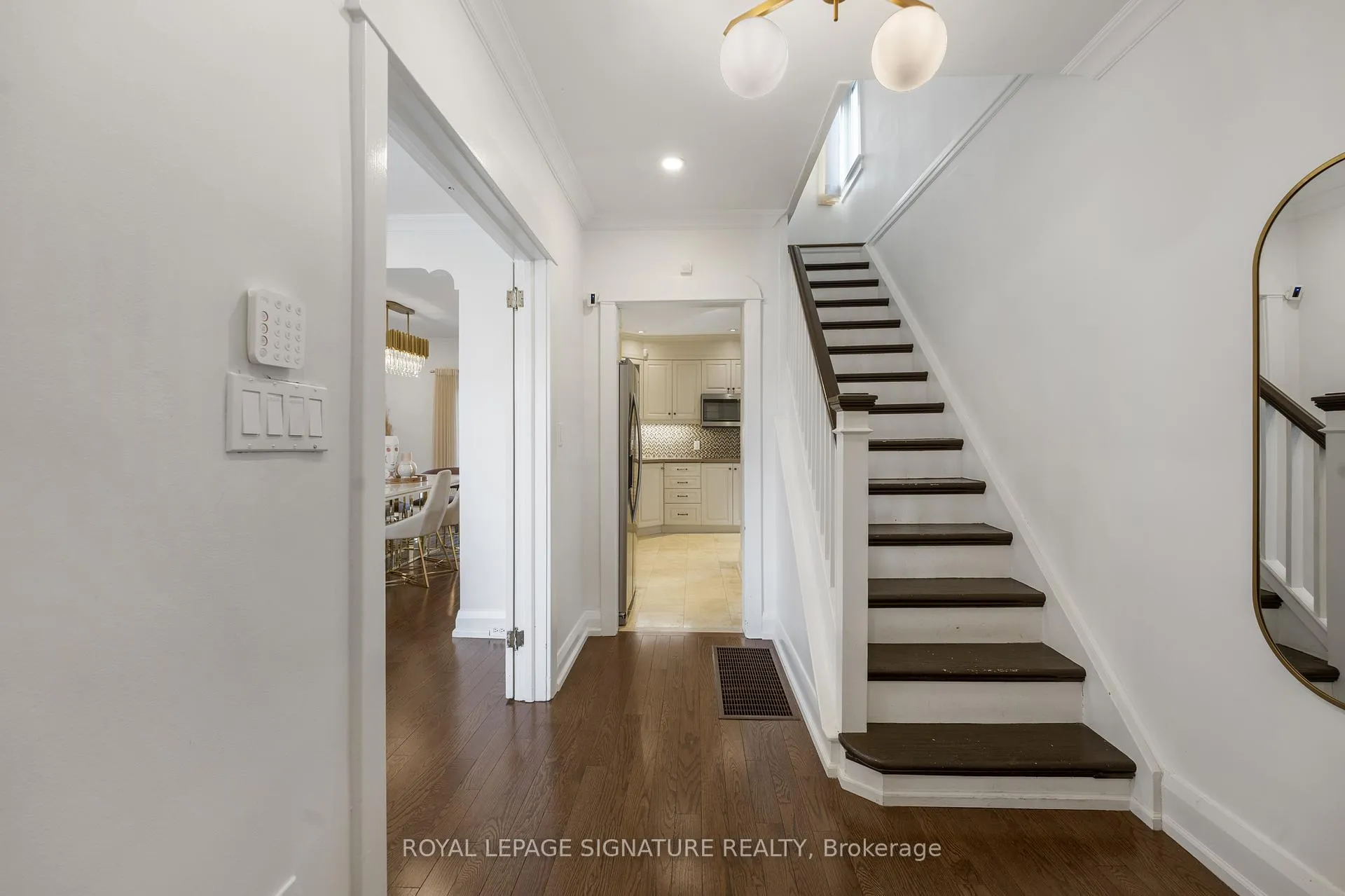 Photo 10 of 534 Millwood Road, Toronto, Mount Pleasant East — HOMEH