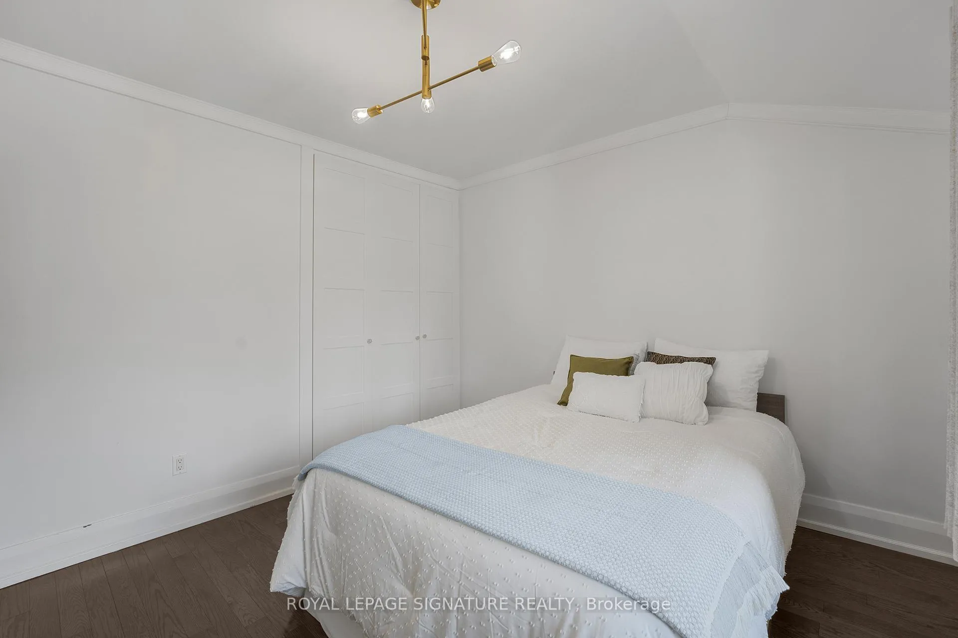 Photo 20 of 534 Millwood Road, Toronto, Mount Pleasant East — HOMEH