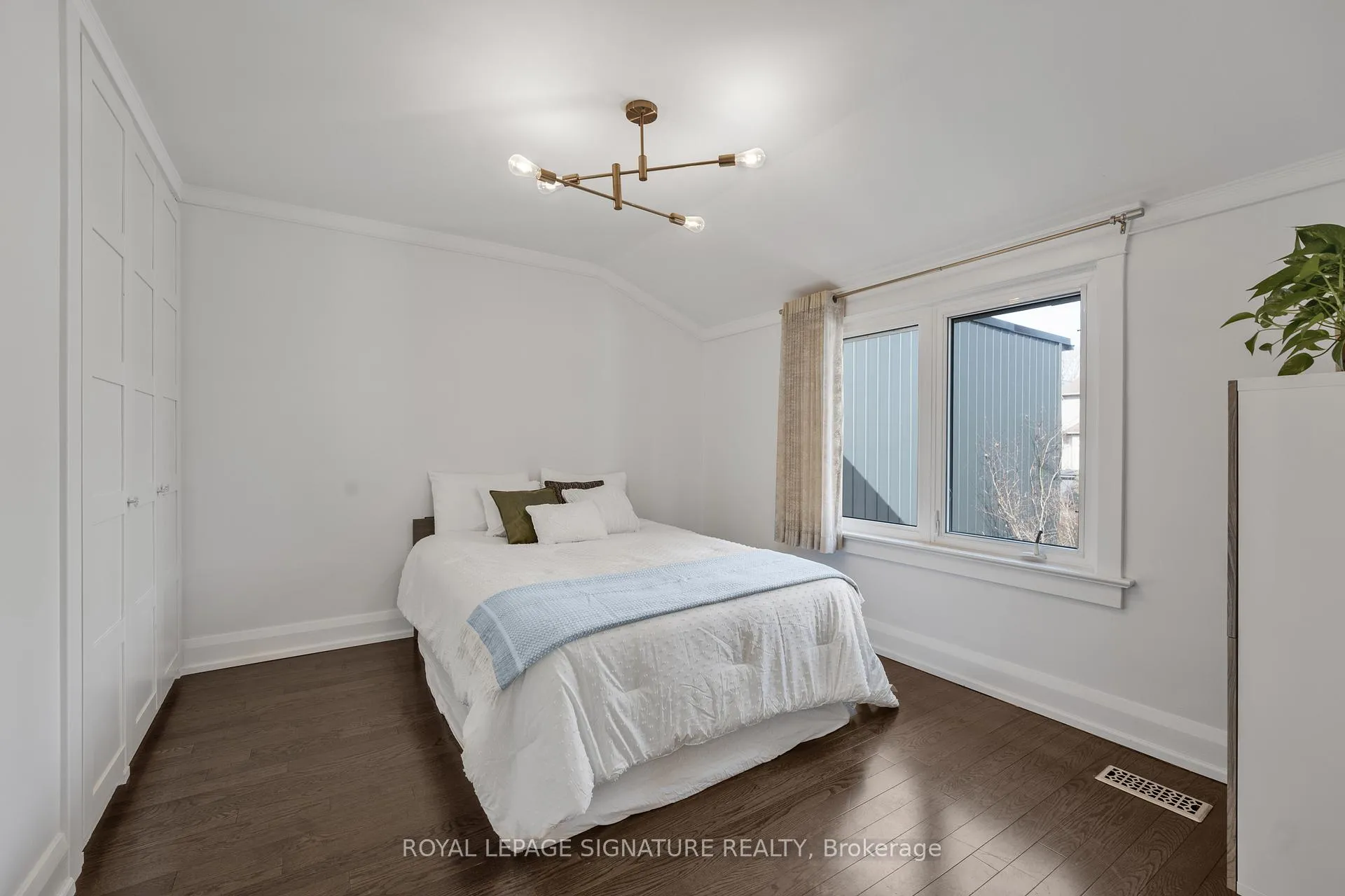 Photo 21 of 534 Millwood Road, Toronto, Mount Pleasant East — HOMEH