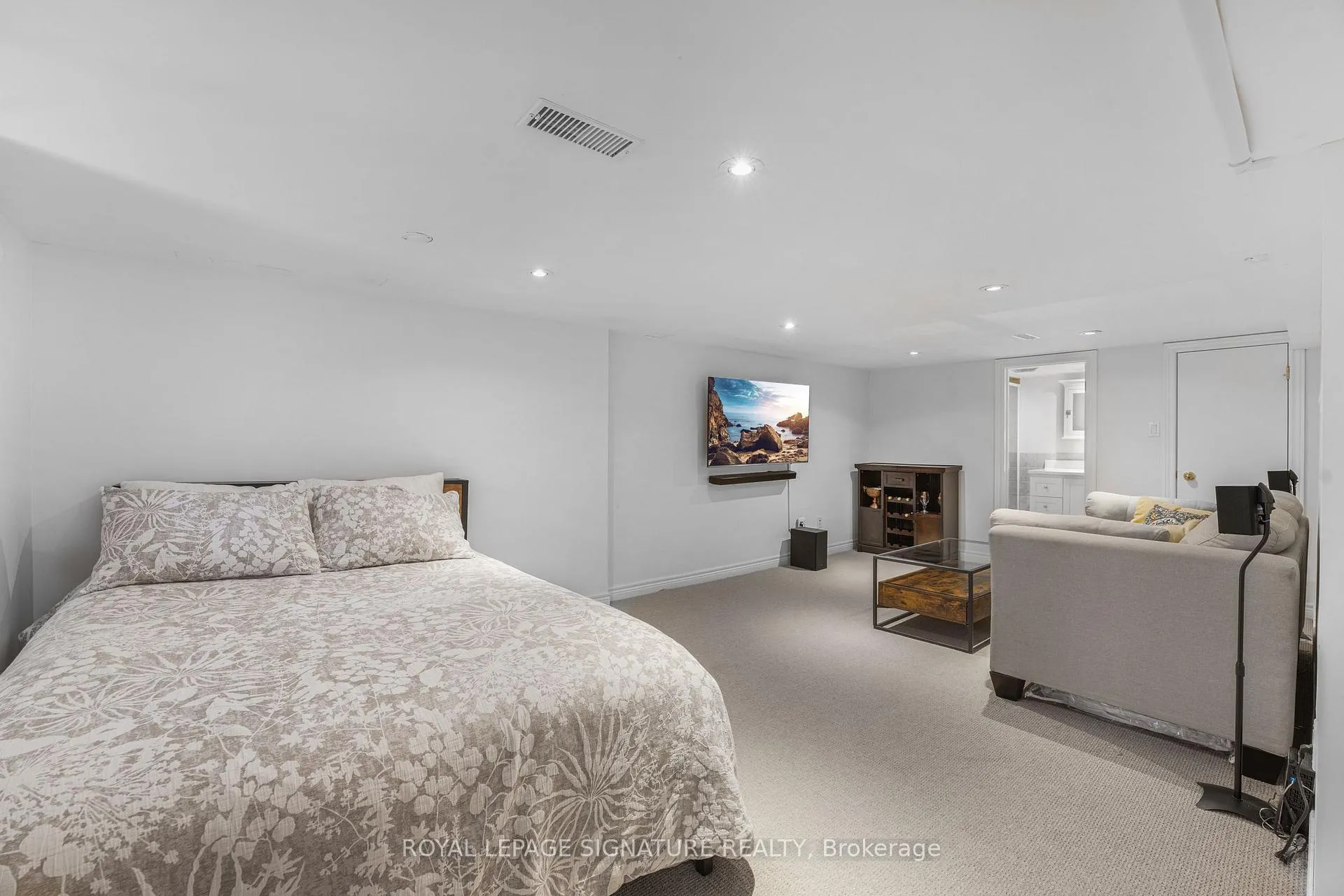 Photo 26 of 534 Millwood Road, Toronto, Mount Pleasant East — HOMEH