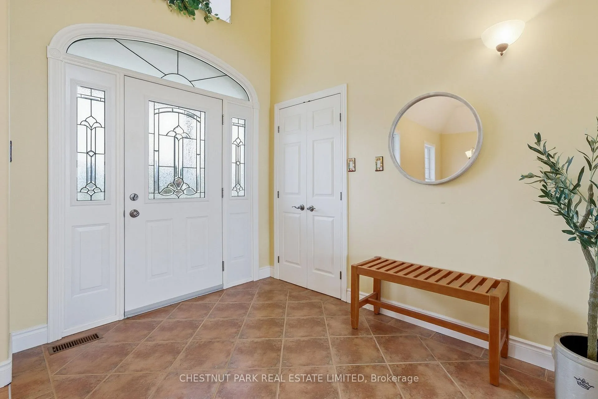 Photo 3 of 1167 County Rd 18, Prince Edward County, Athol Ward — HOMEH