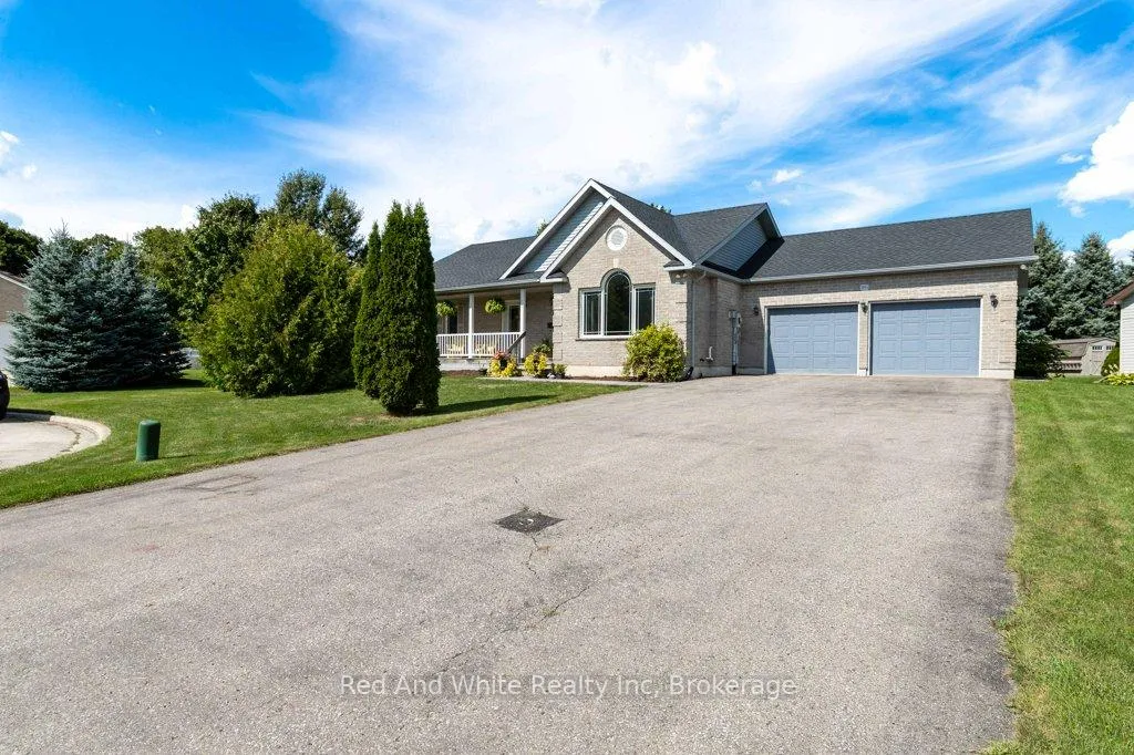 Photo 1 of 395 Bell Street, Minto — HOMEH