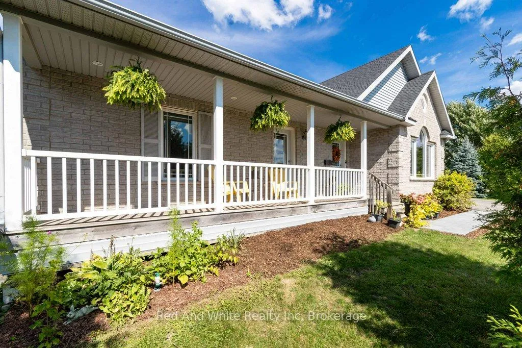 Photo 2 of 395 Bell Street, Minto — HOMEH