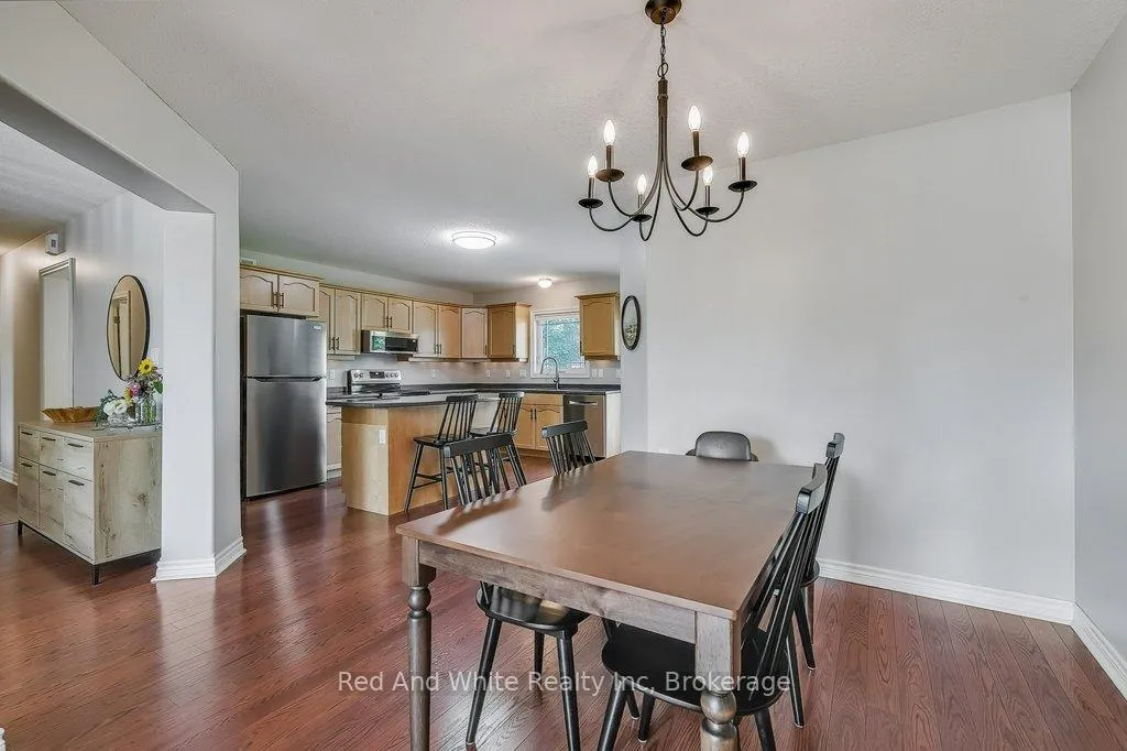 Photo 7 of 395 Bell Street, Minto — HOMEH
