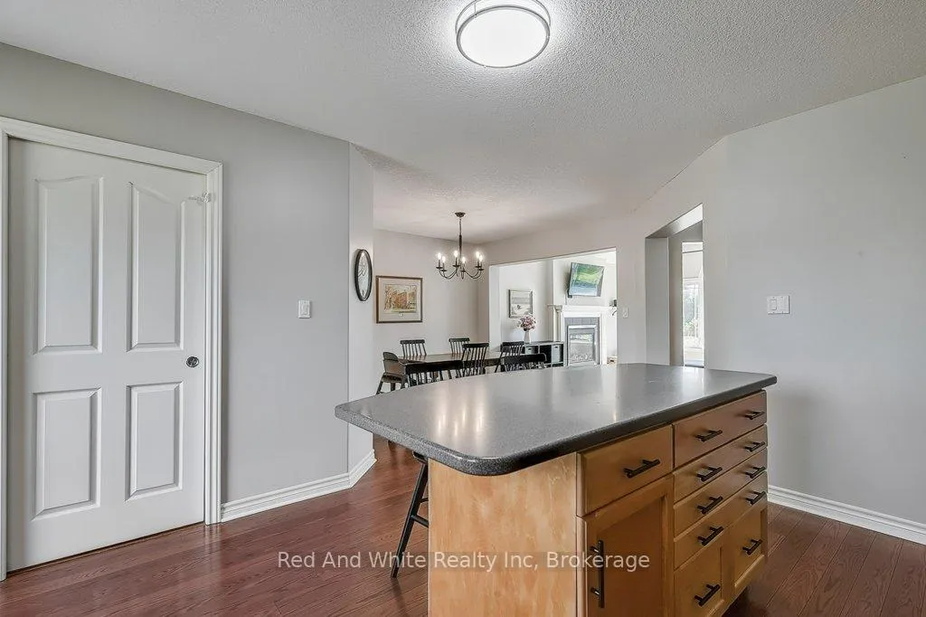 Photo 11 of 395 Bell Street, Minto — HOMEH