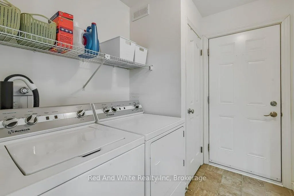 Photo 12 of 395 Bell Street, Minto — HOMEH