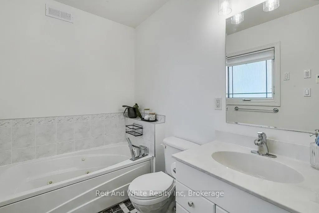 Photo 20 of 395 Bell Street, Minto — HOMEH