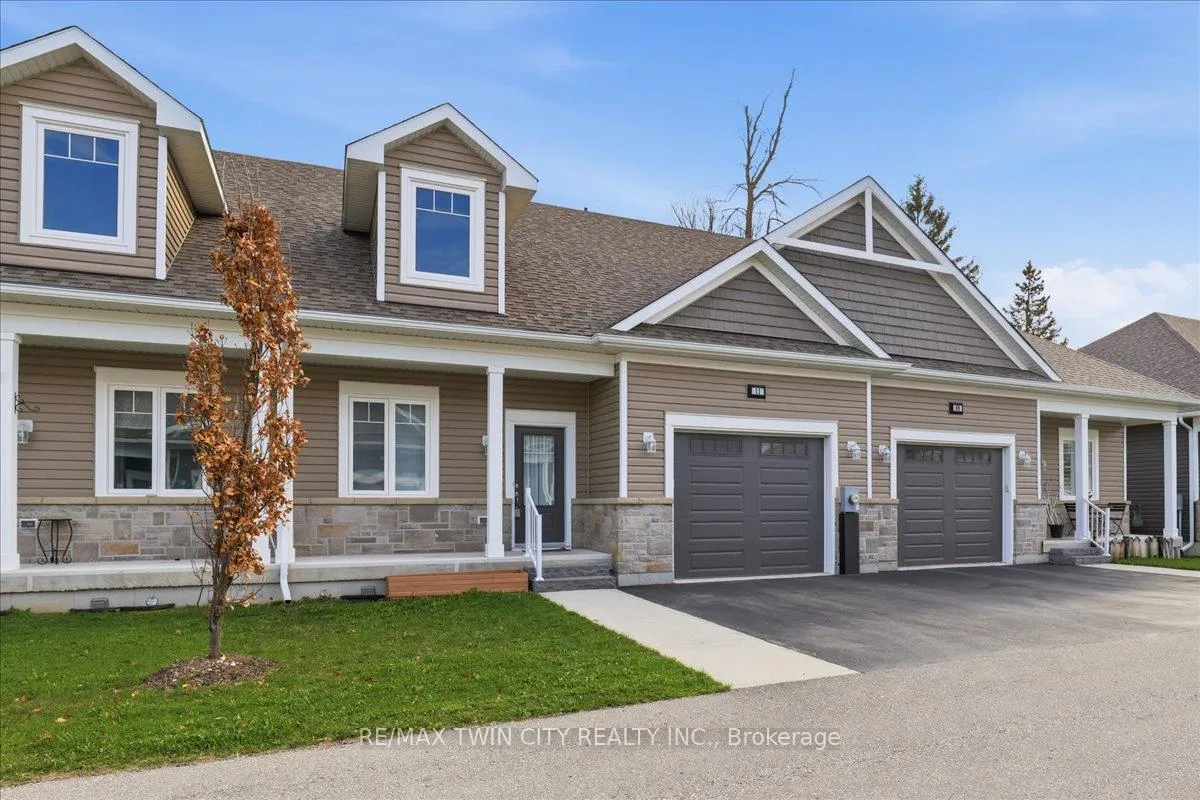Photo 4 of Unit 11, 24 George Street N, Minto — HOMEH