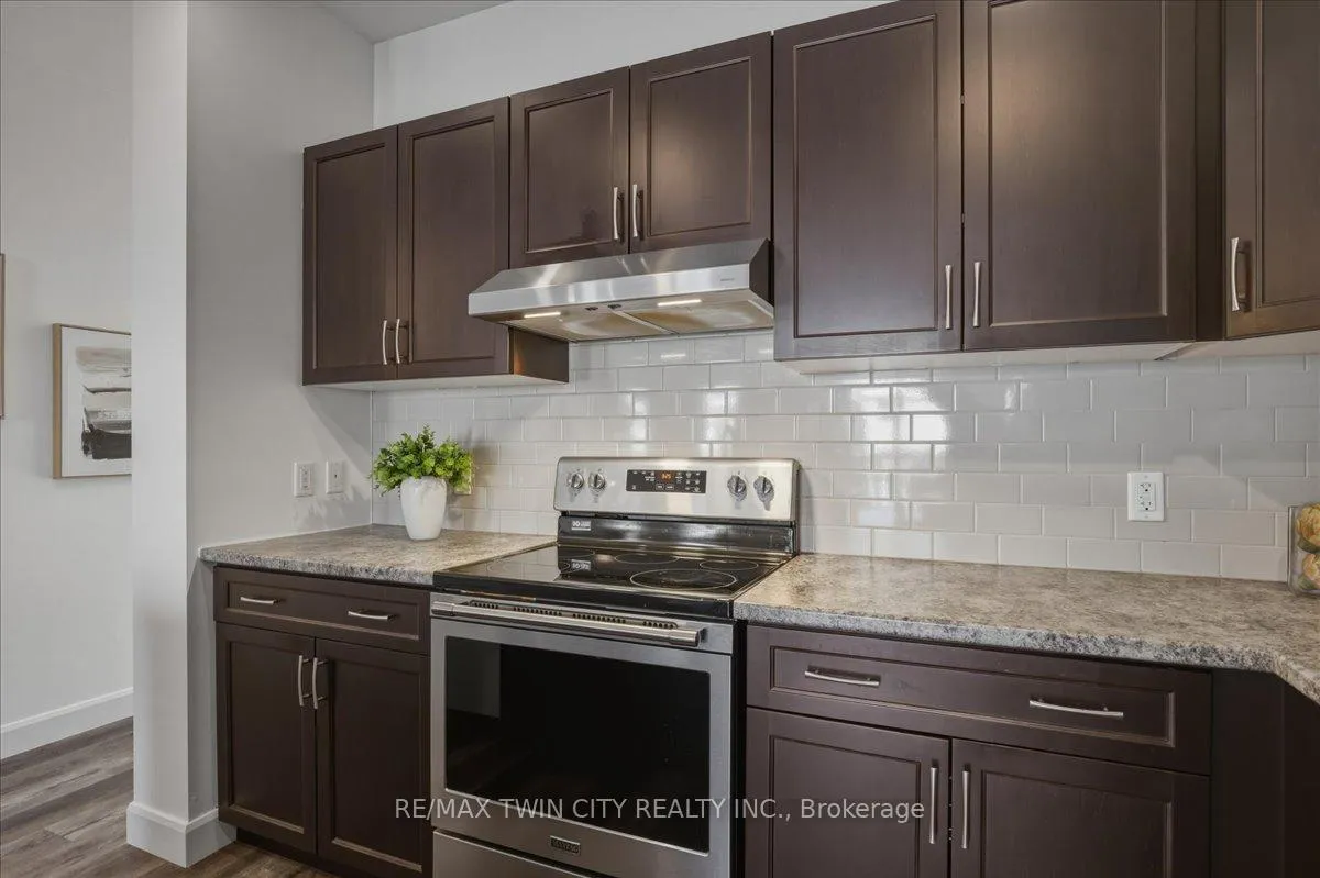 Photo 15 of Unit 11, 24 George Street N, Minto — HOMEH