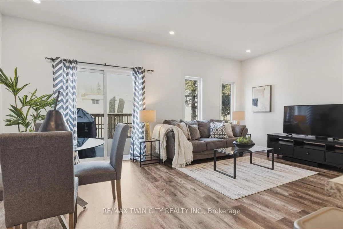 Photo 17 of Unit 11, 24 George Street N, Minto — HOMEH