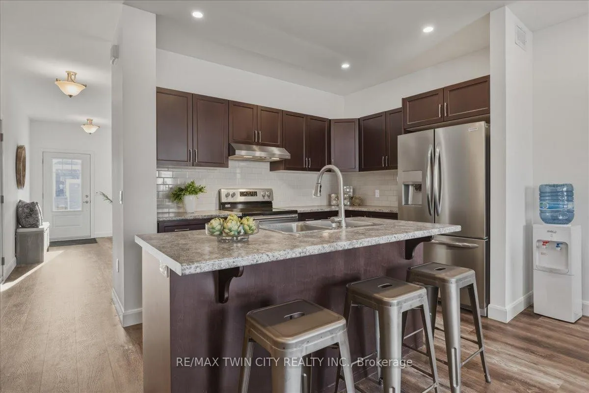 Photo 21 of Unit 11, 24 George Street N, Minto — HOMEH