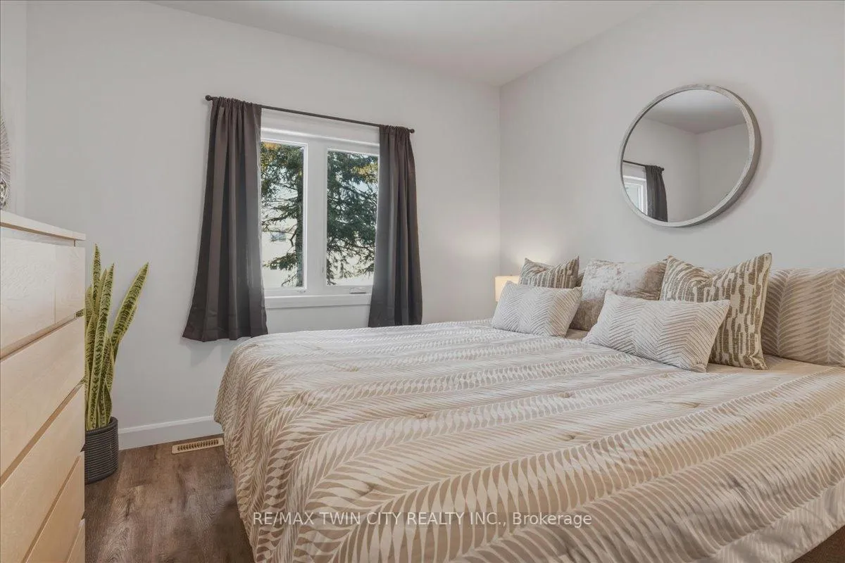 Photo 24 of Unit 11, 24 George Street N, Minto — HOMEH