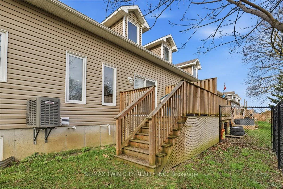 Photo 39 of Unit 11, 24 George Street N, Minto — HOMEH