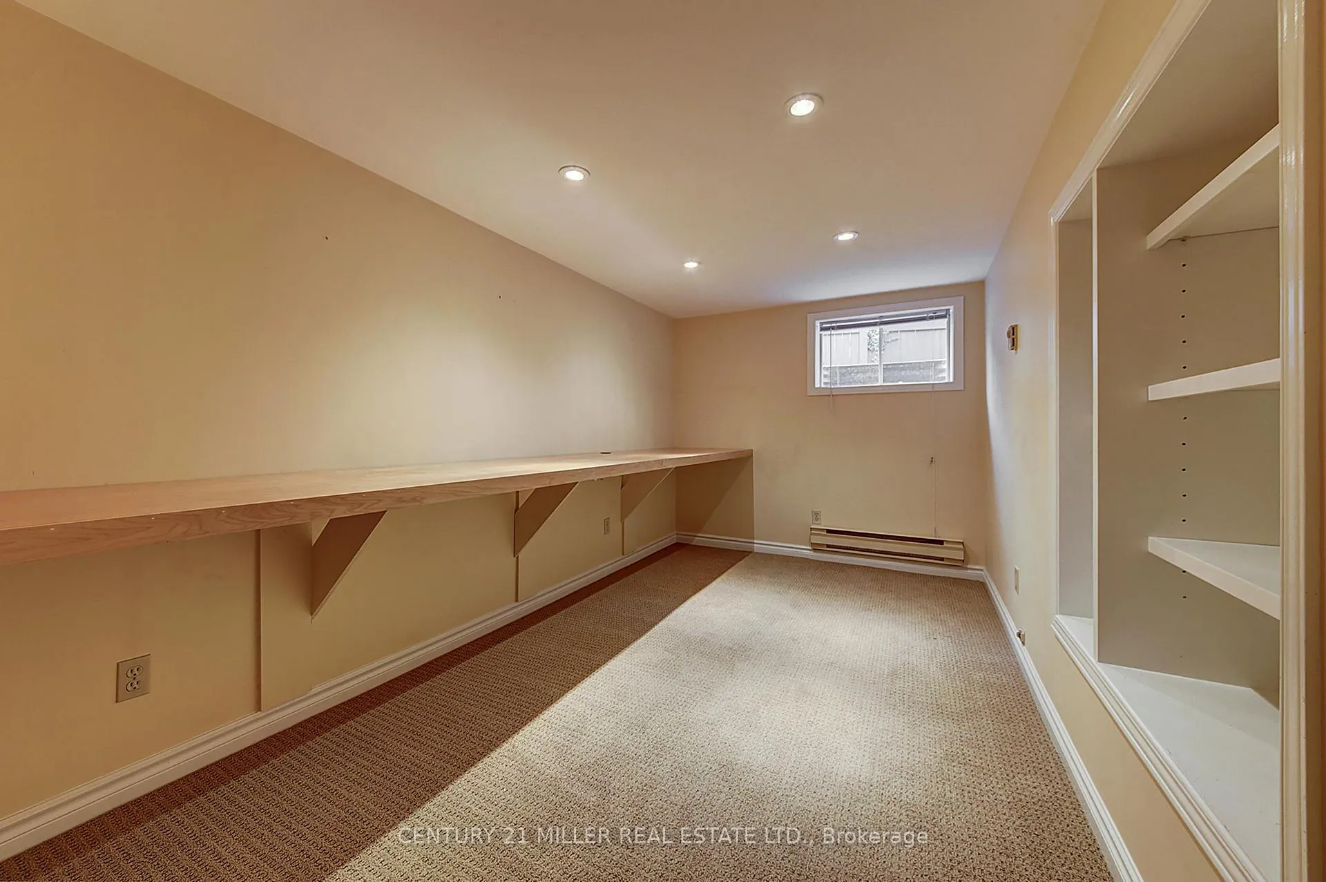 Photo 18 of 463 Avon Crescent, Oakville, Morrison — HOMEH