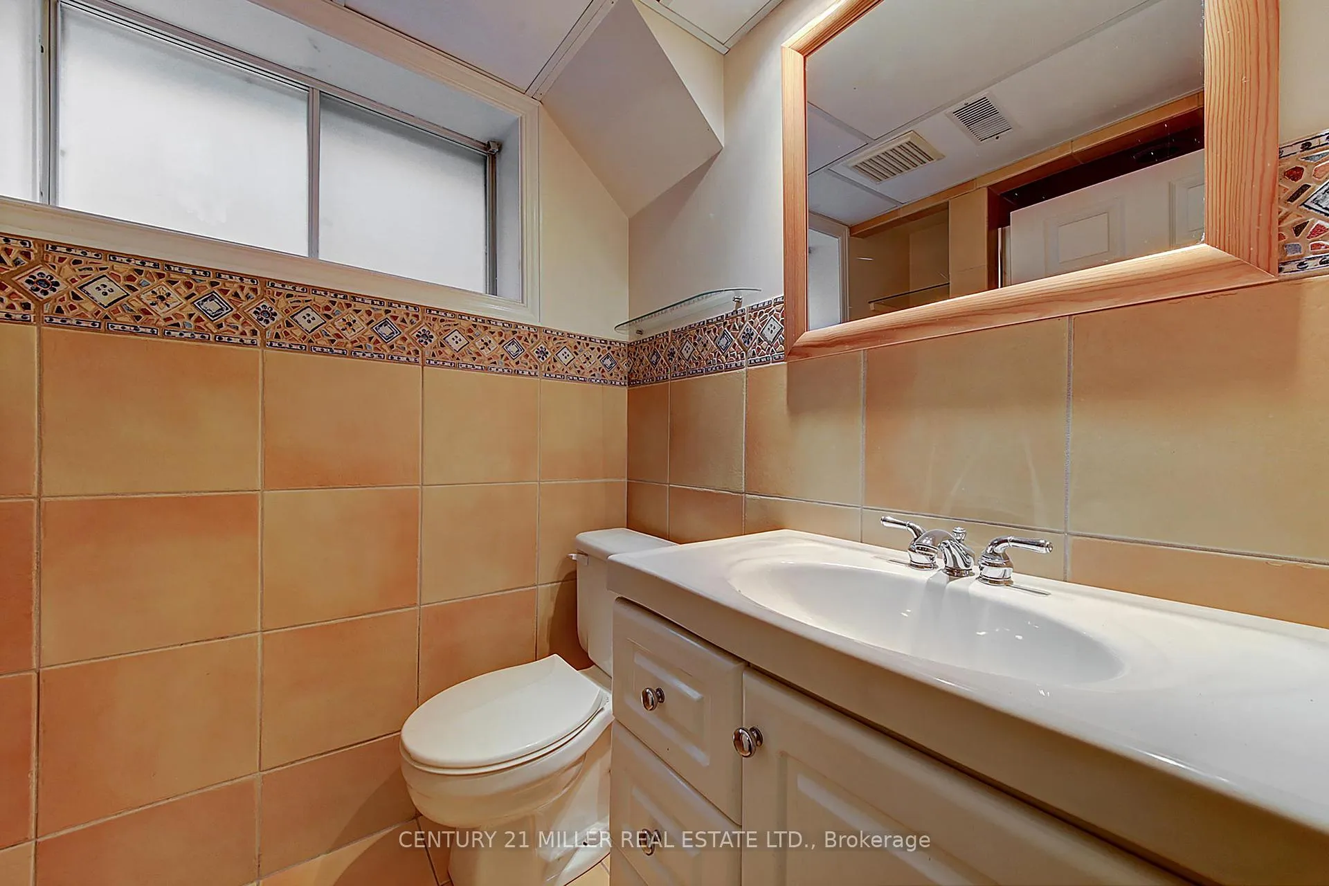 Photo 19 of 463 Avon Crescent, Oakville, Morrison — HOMEH