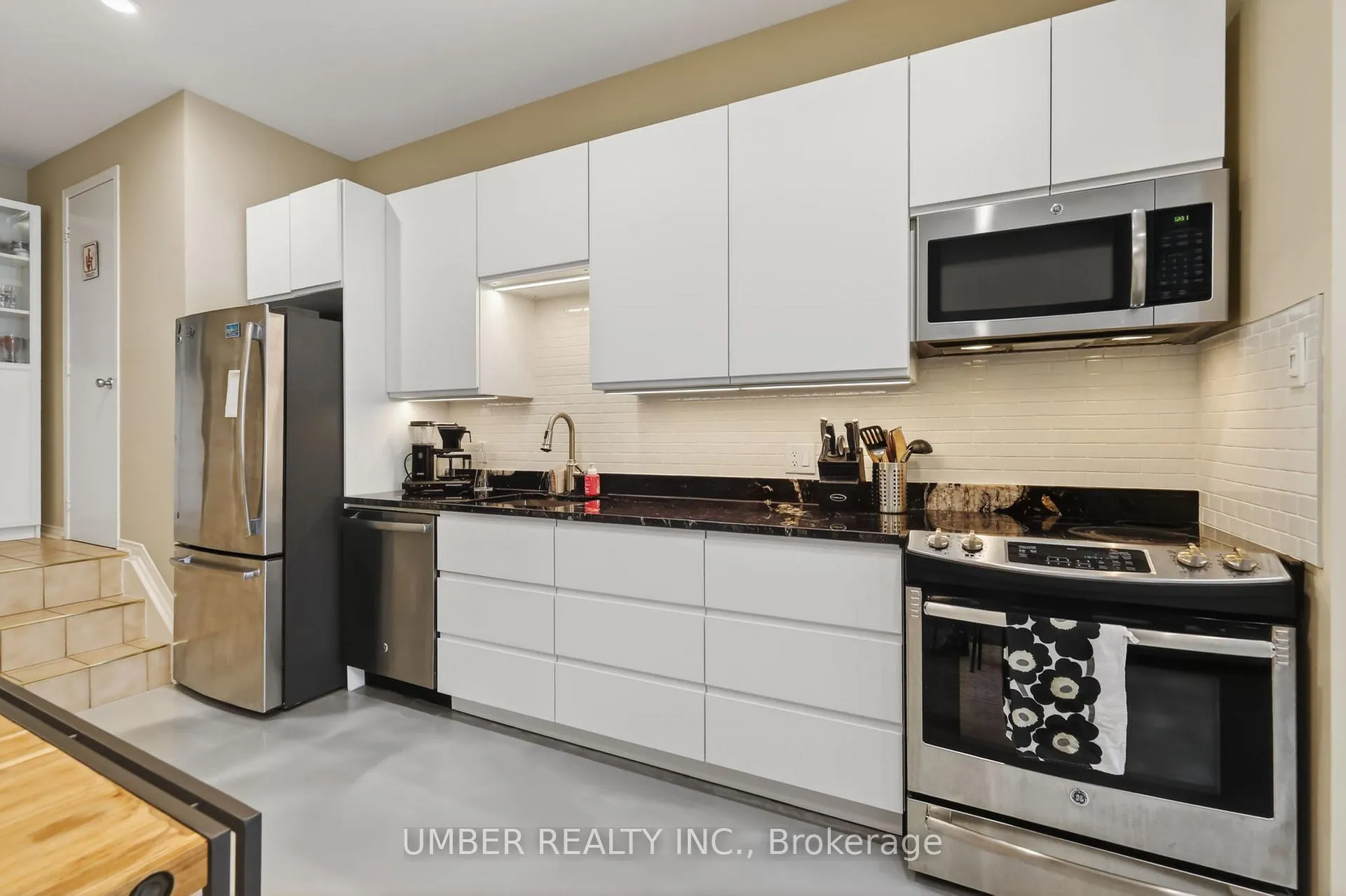 Photo 12 of Unit 5, 170 Cathcart Street, Ottawa, Lower Town/Byward Market — HOMEH