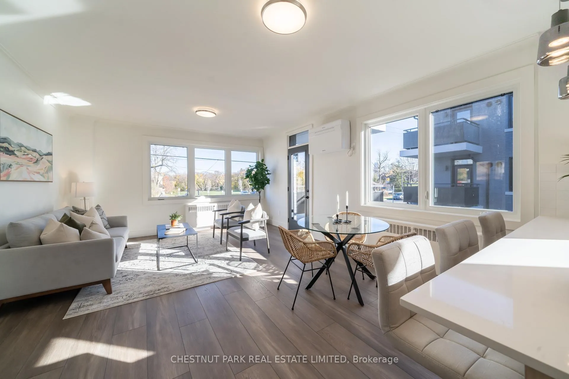 Photo 4 of Unit 3, 1450 Avenue Road, Toronto, Bedford Park-Nortown — HOMEH