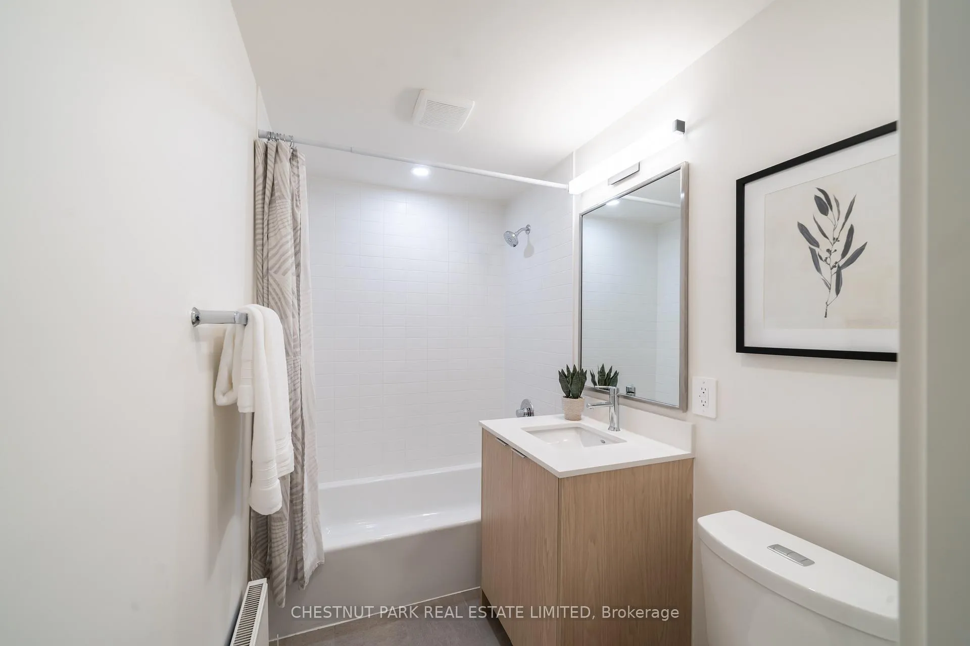 Photo 16 of Unit 3, 1450 Avenue Road, Toronto, Bedford Park-Nortown — HOMEH