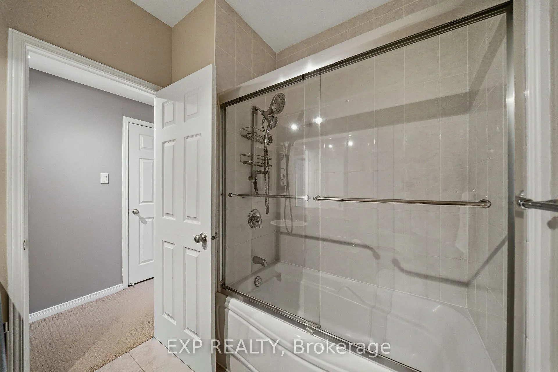 Photo 20 of 300 London Terrace, Ottawa, Manor Park — HOMEH