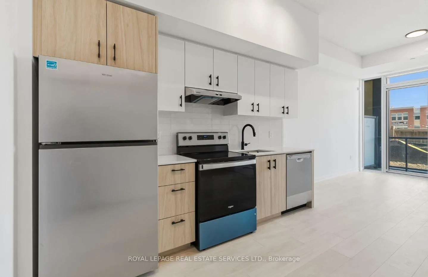 Photo 6 of Unit 122, 4878 Powers Common, Burlington, Alton — HOMEH