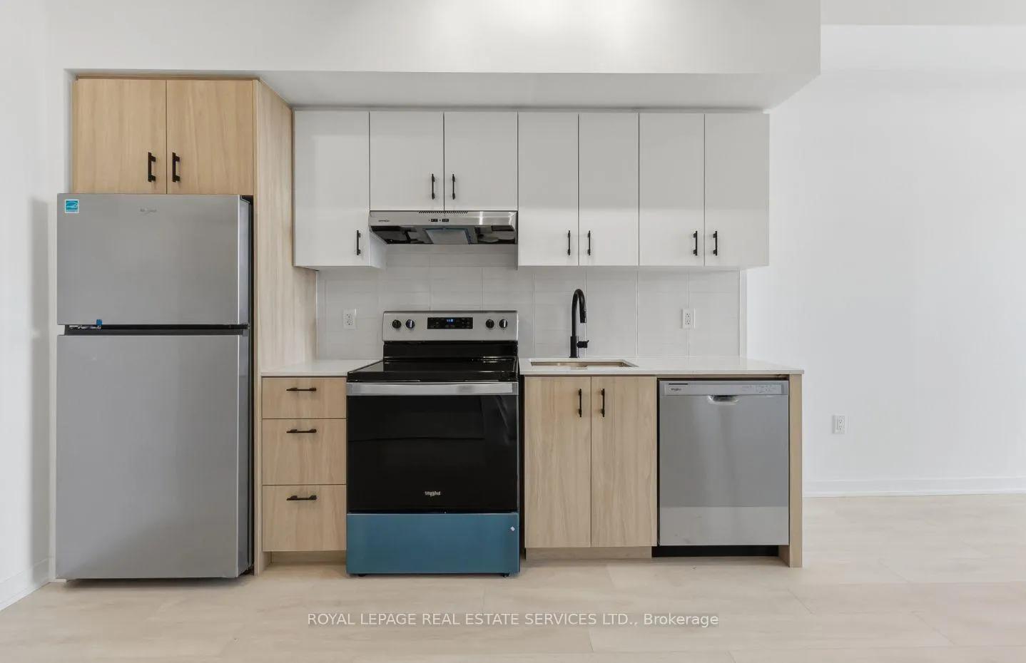 Photo 7 of Unit 122, 4878 Powers Common, Burlington, Alton — HOMEH