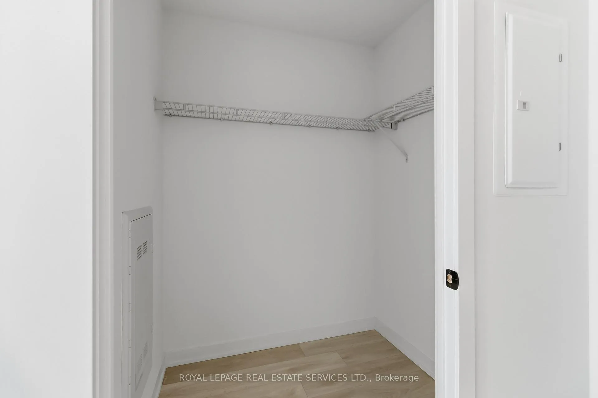 Photo 16 of Unit 122, 4878 Powers Common, Burlington, Alton — HOMEH