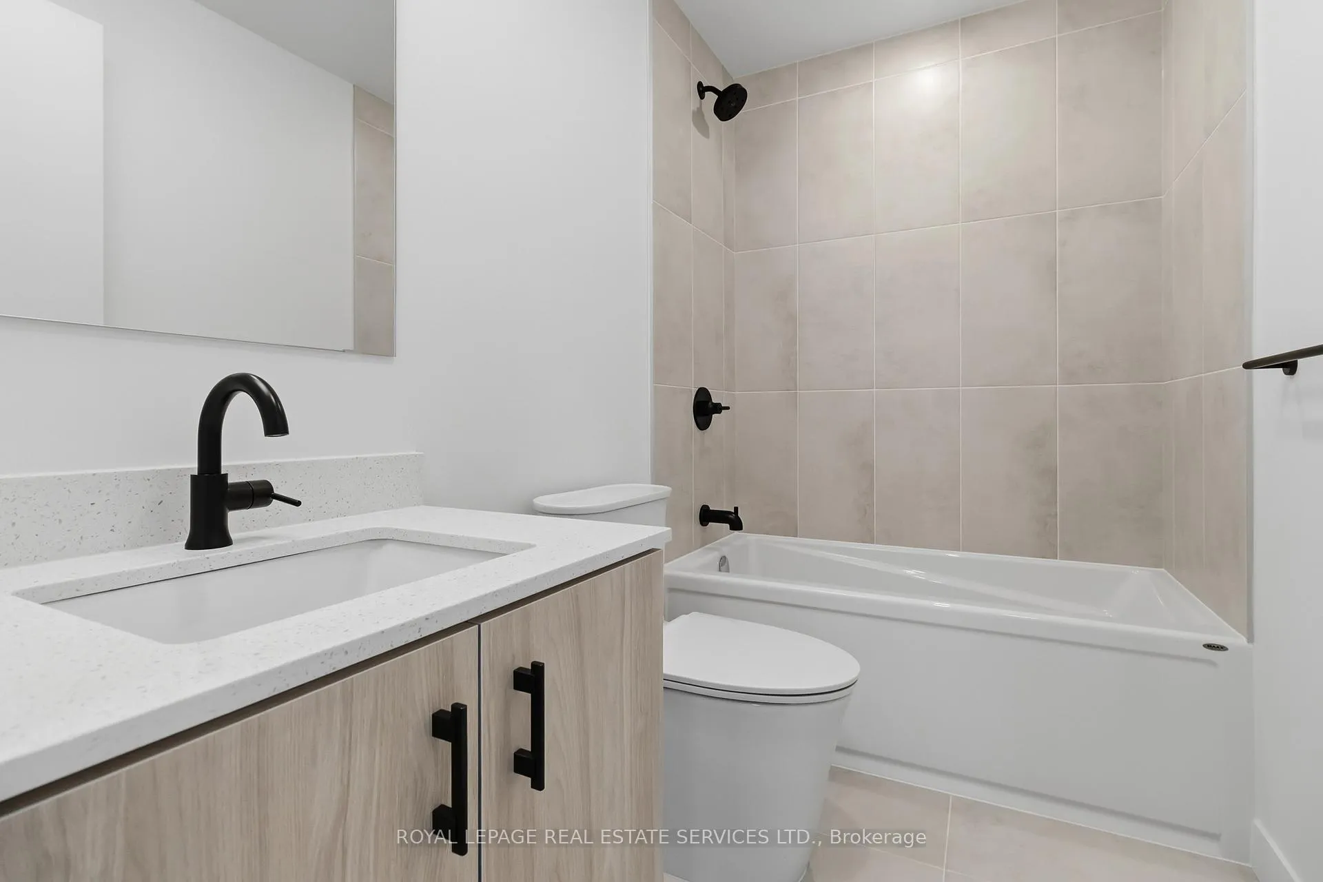 Photo 19 of Unit 122, 4878 Powers Common, Burlington, Alton — HOMEH