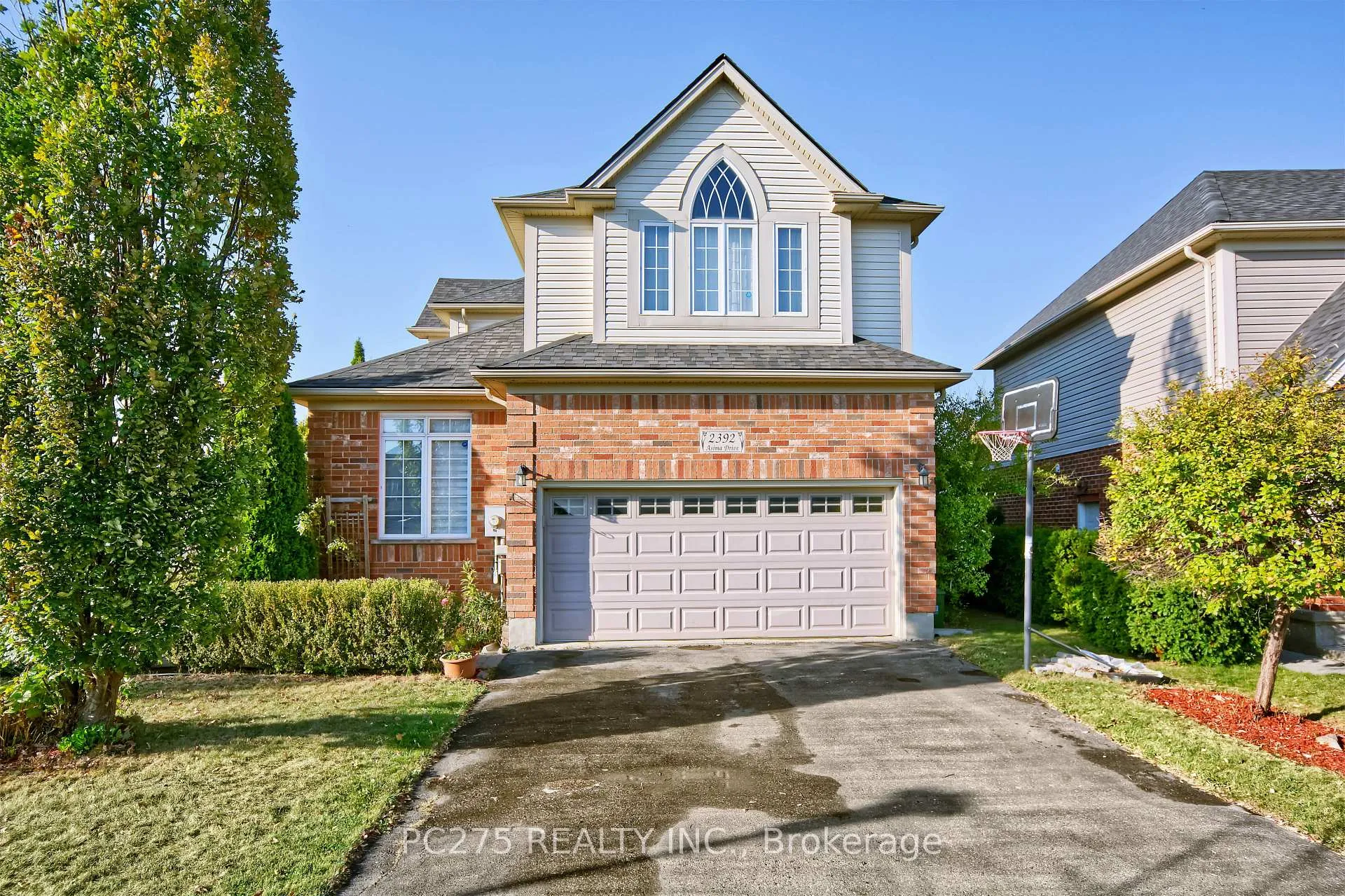 Photo 2 of 2392 Asima Drive, London, South U — HOMEH