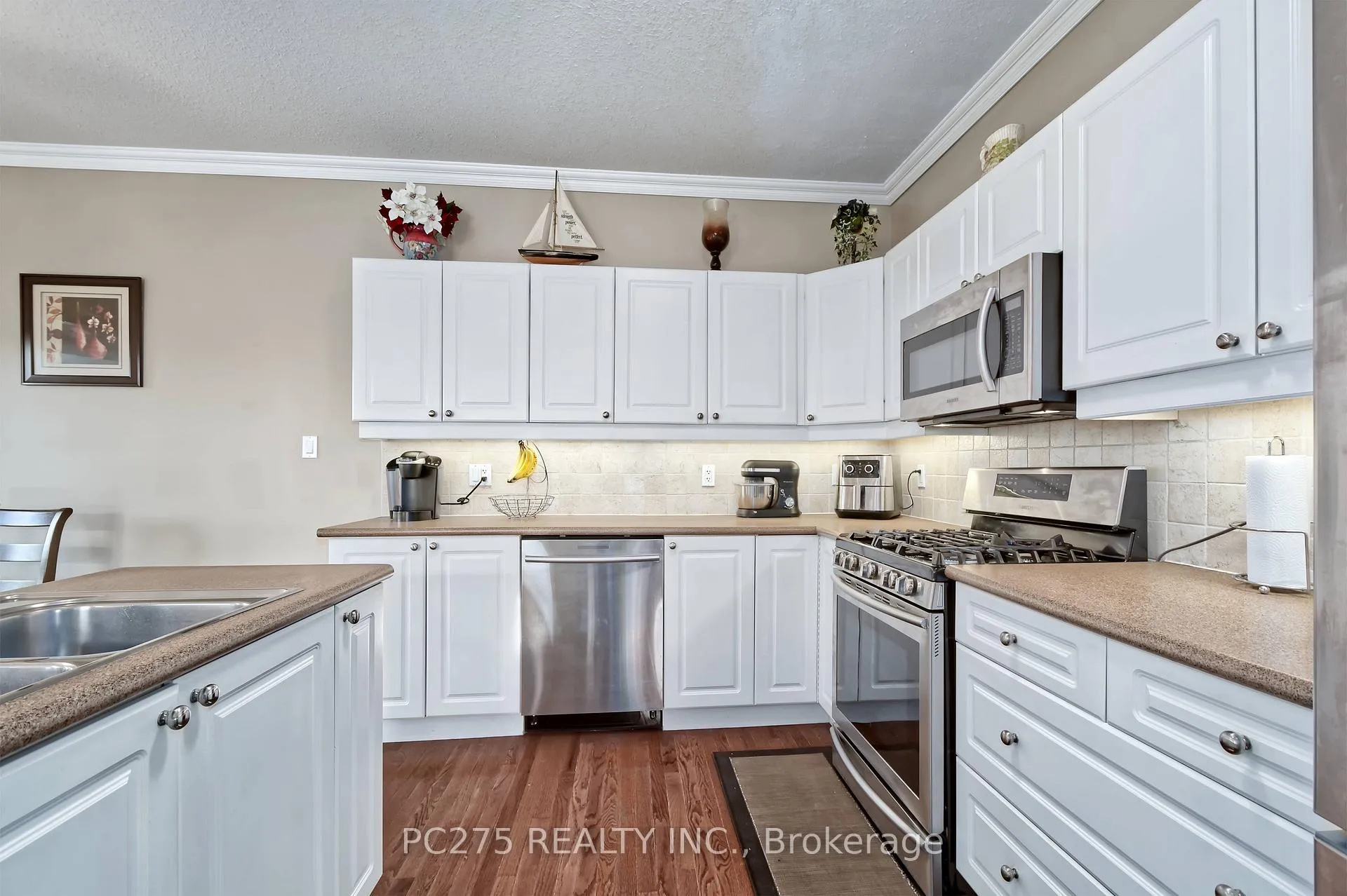 Photo 15 of 2392 Asima Drive, London, South U — HOMEH