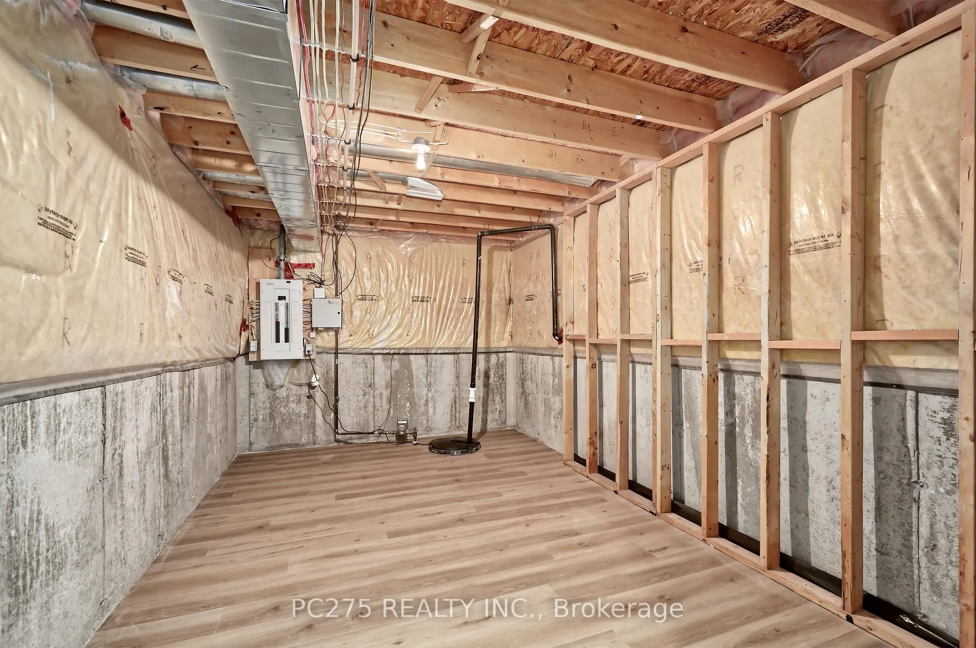 Photo 37 of 2392 Asima Drive, London, South U — HOMEH