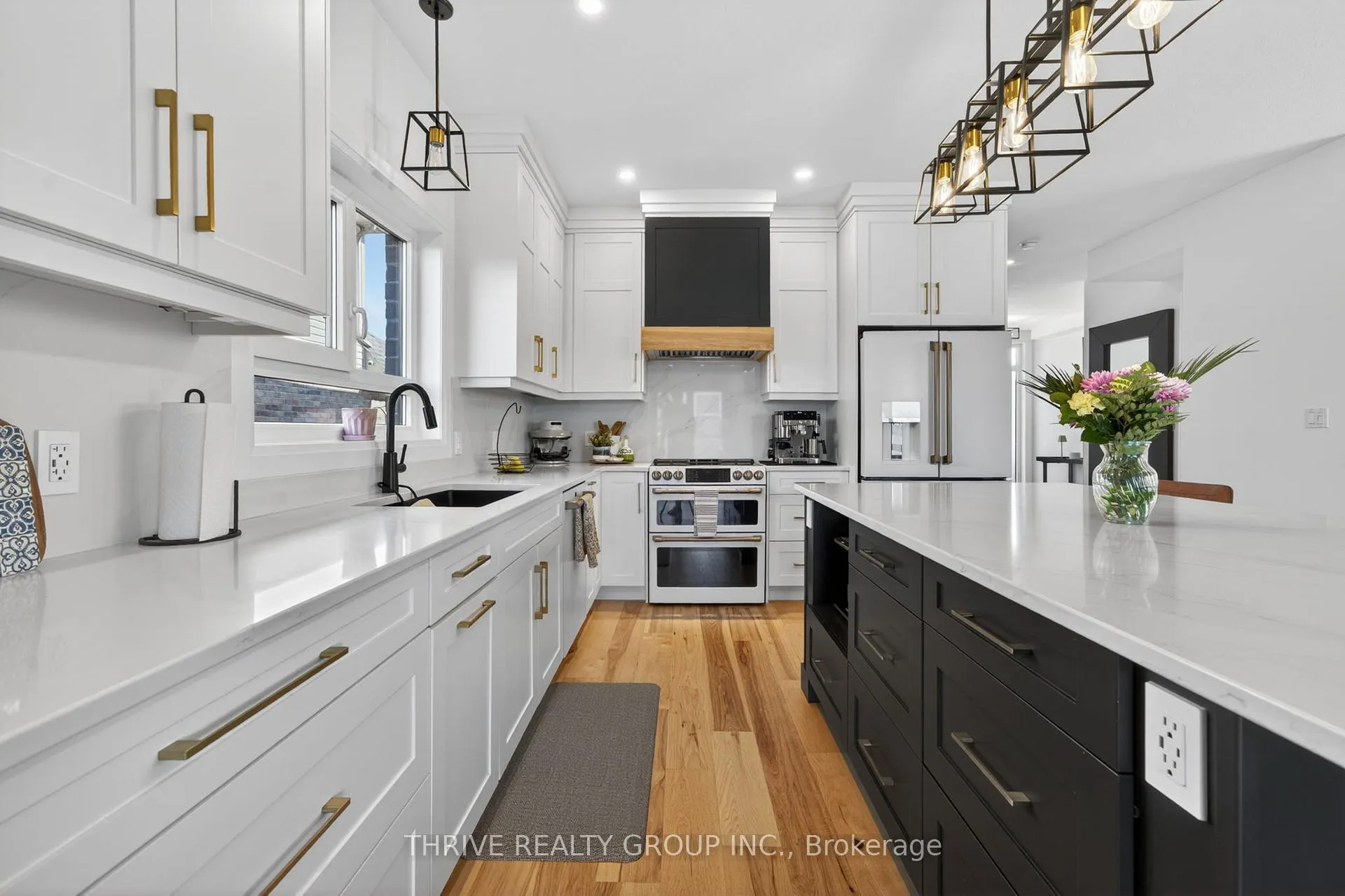 Photo 11 of 2605 Evans Boulevard, London, South U — HOMEH