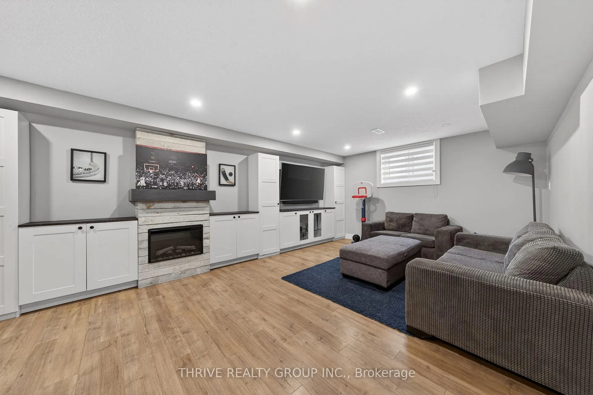 Photo 33 of 2605 Evans Boulevard, London, South U — HOMEH