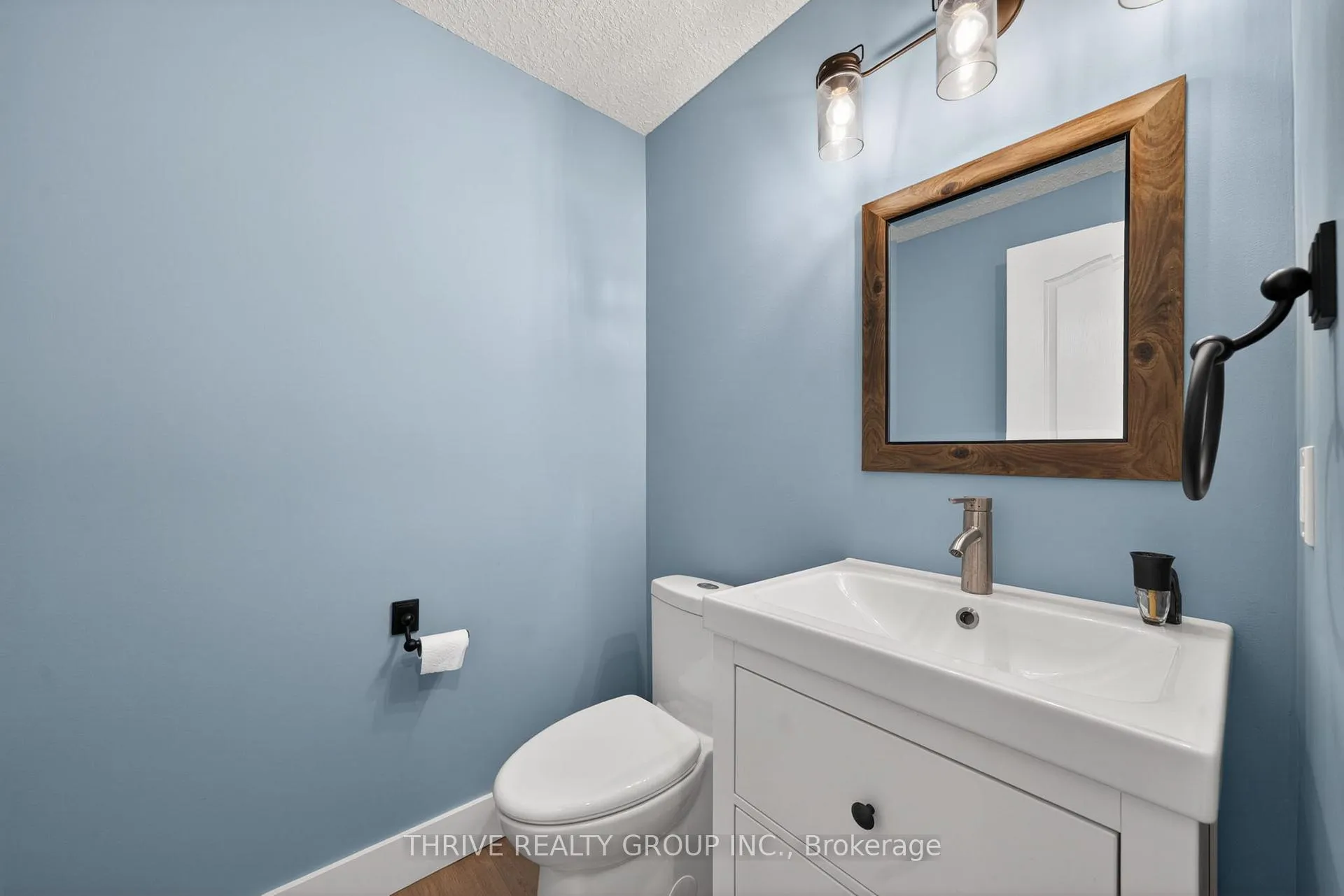 Photo 36 of 2605 Evans Boulevard, London, South U — HOMEH
