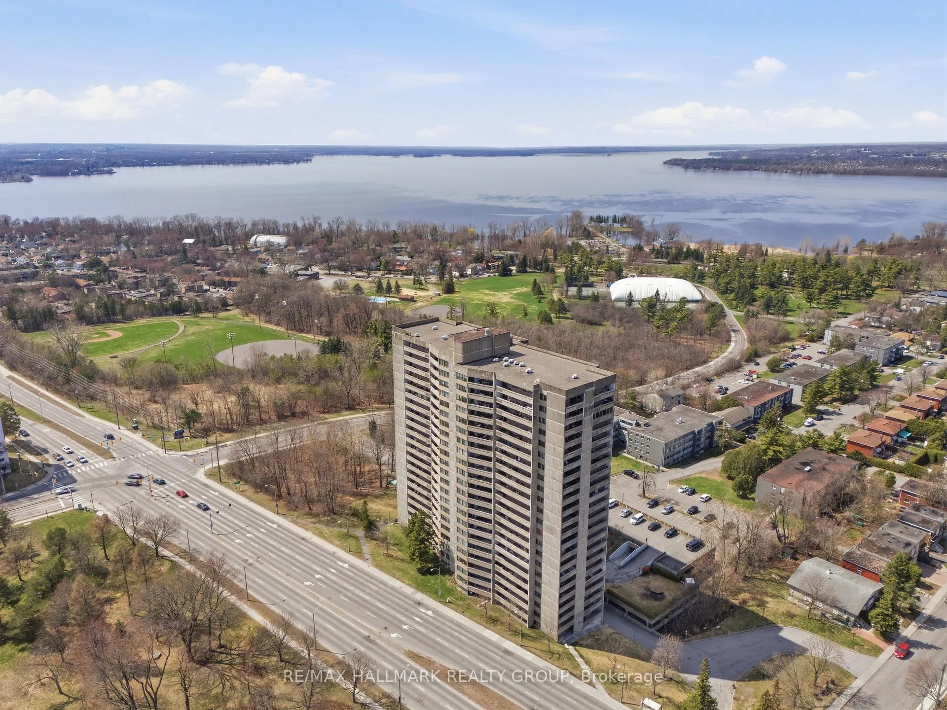 Photo 1 of Unit 306, 415 Greenview Avenue, Ottawa, Britannia — HOMEH