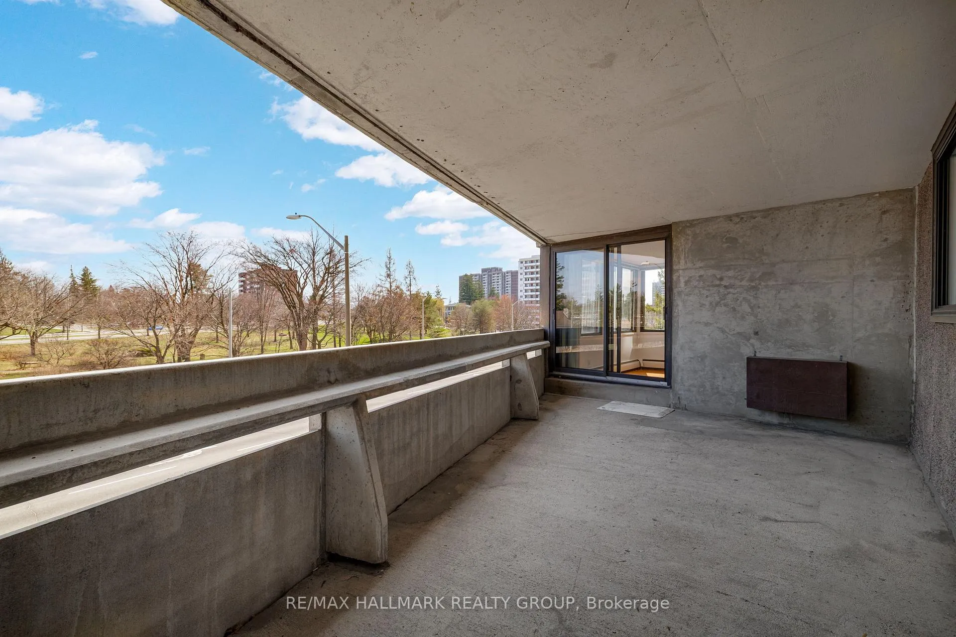 Photo 17 of Unit 306, 415 Greenview Avenue, Ottawa, Britannia — HOMEH