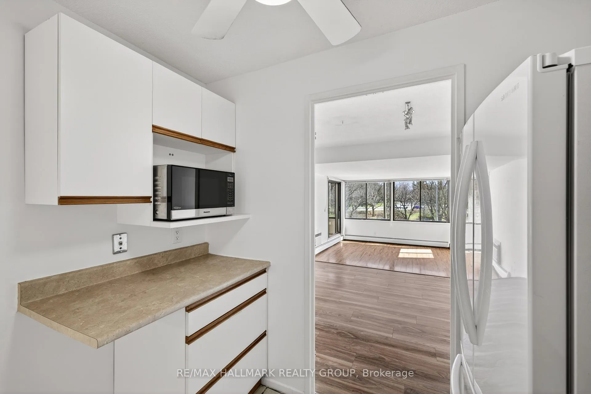 Photo 20 of Unit 306, 415 Greenview Avenue, Ottawa, Britannia — HOMEH