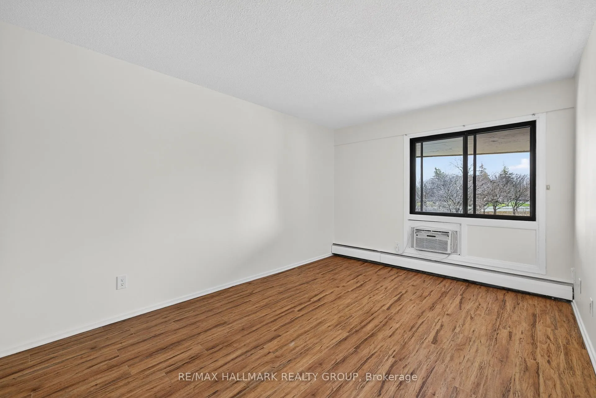 Photo 24 of Unit 306, 415 Greenview Avenue, Ottawa, Britannia — HOMEH