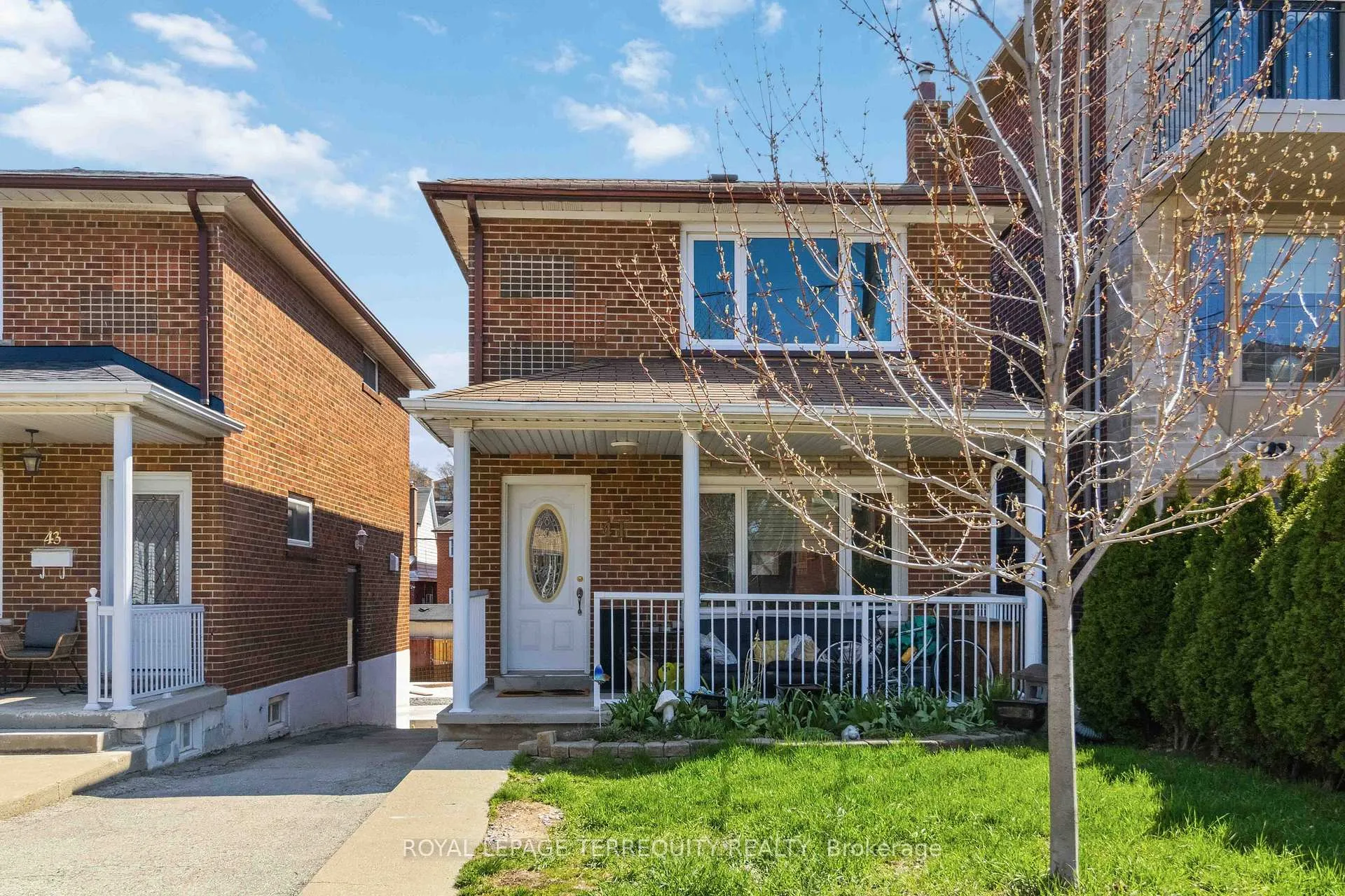 Front of Unit Bsmt, 41 Lacey Avenue