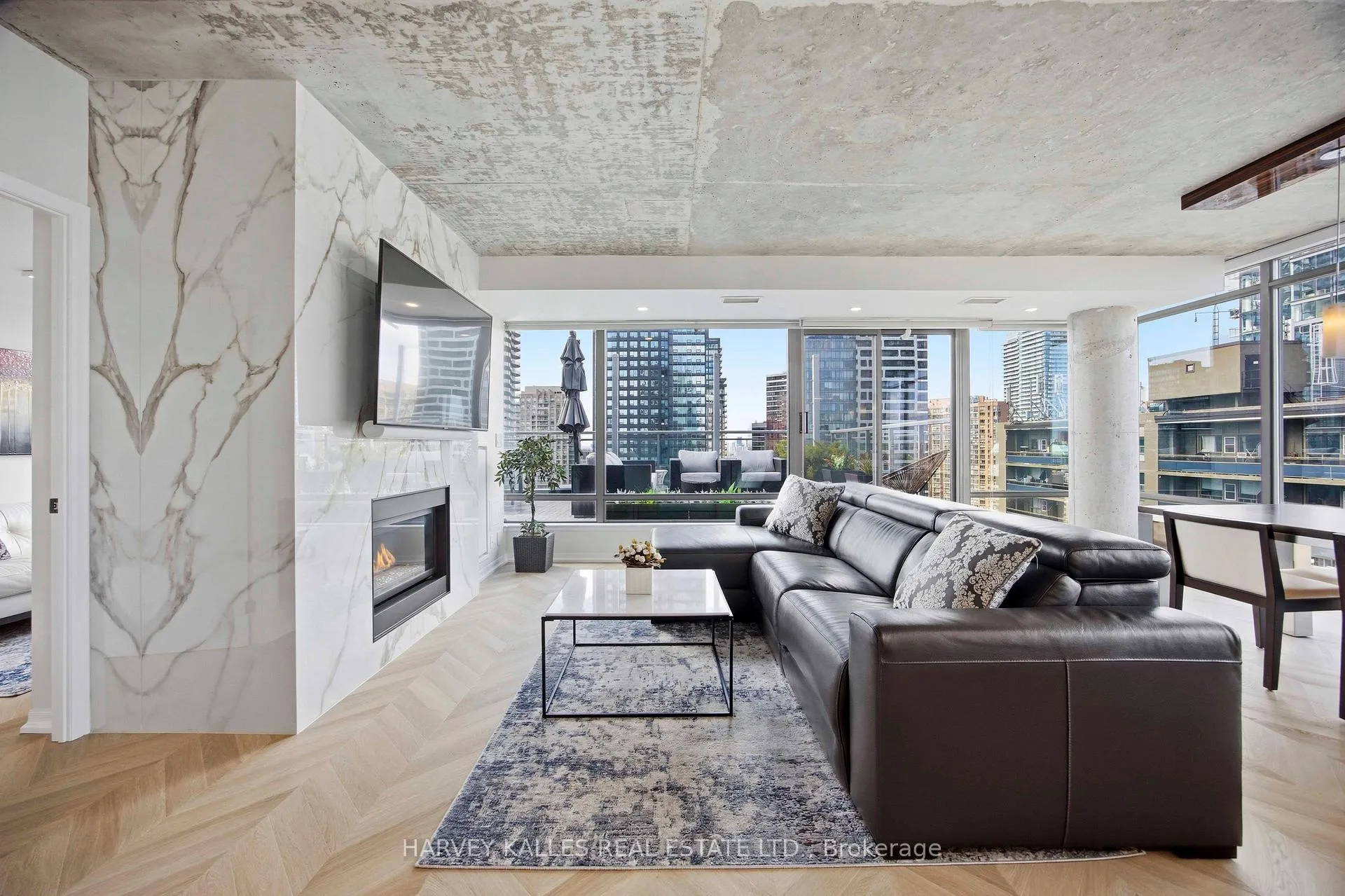 Photo 10 of Unit PH2, 22 Wellesley Street E, Toronto, Church-Yonge Corridor — HOMEH