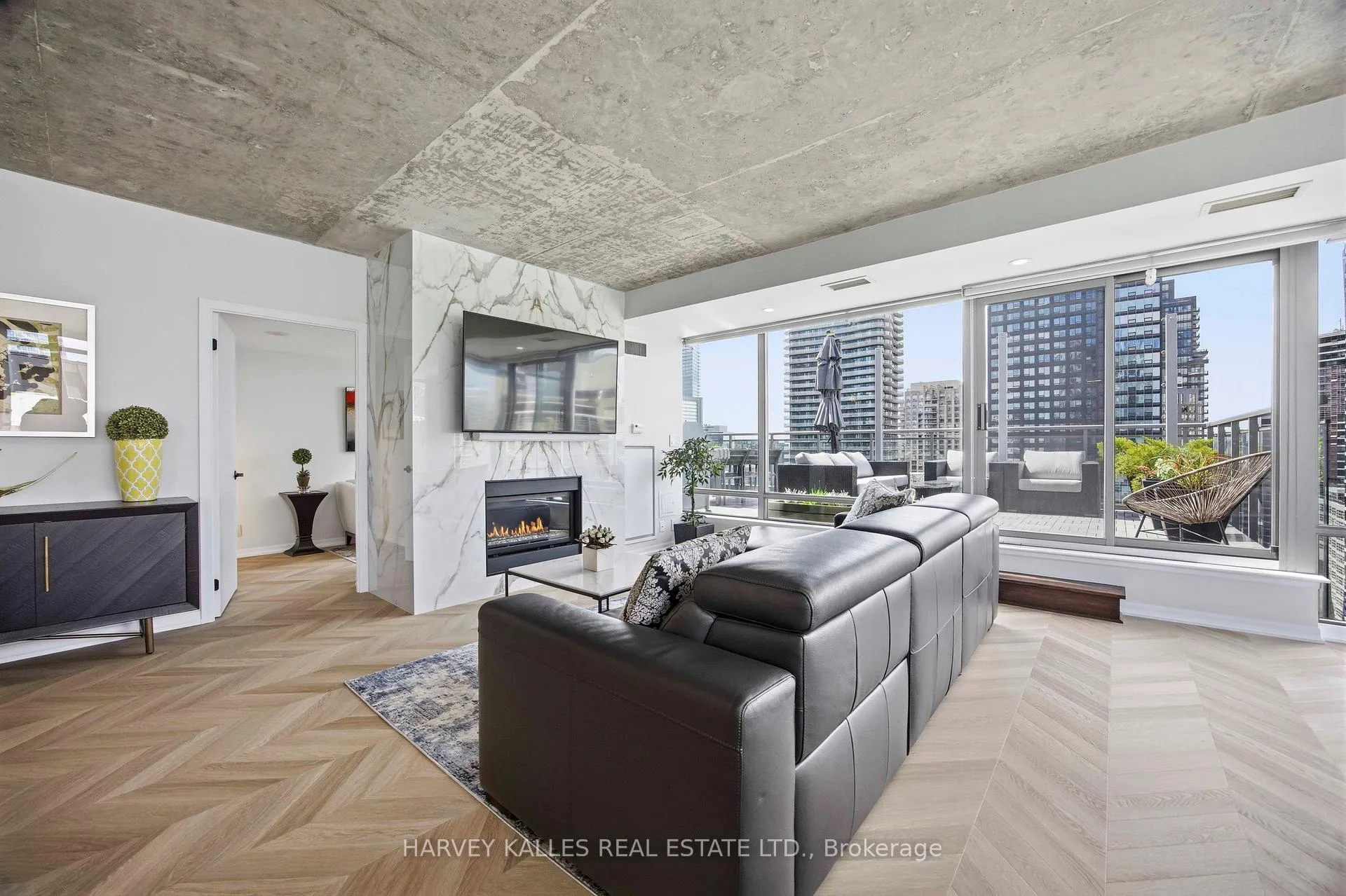 Photo 12 of Unit PH2, 22 Wellesley Street E, Toronto, Church-Yonge Corridor — HOMEH
