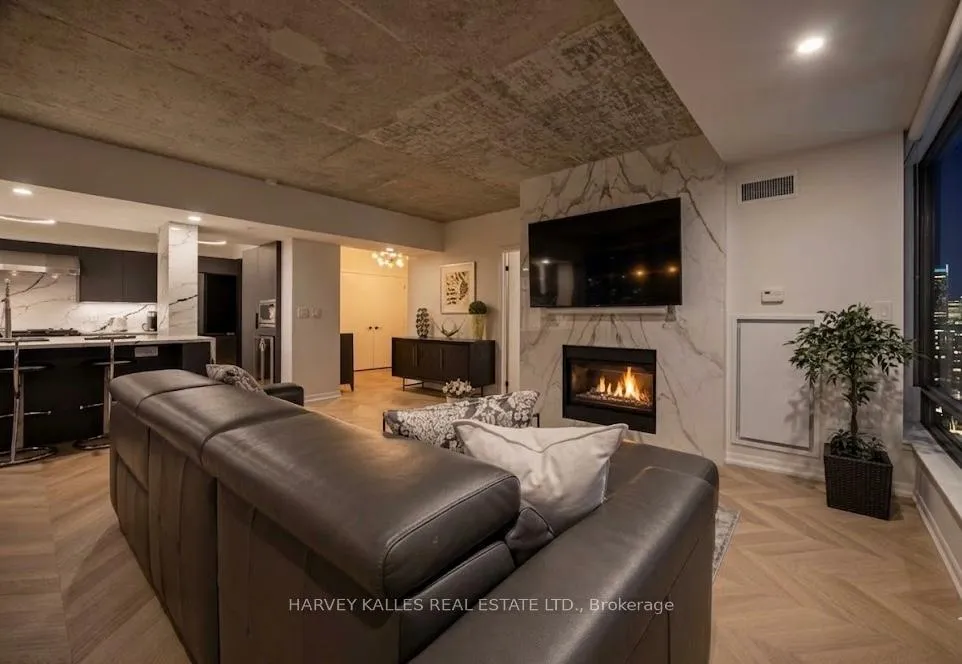 Photo 16 of Unit PH2, 22 Wellesley Street E, Toronto, Church-Yonge Corridor — HOMEH