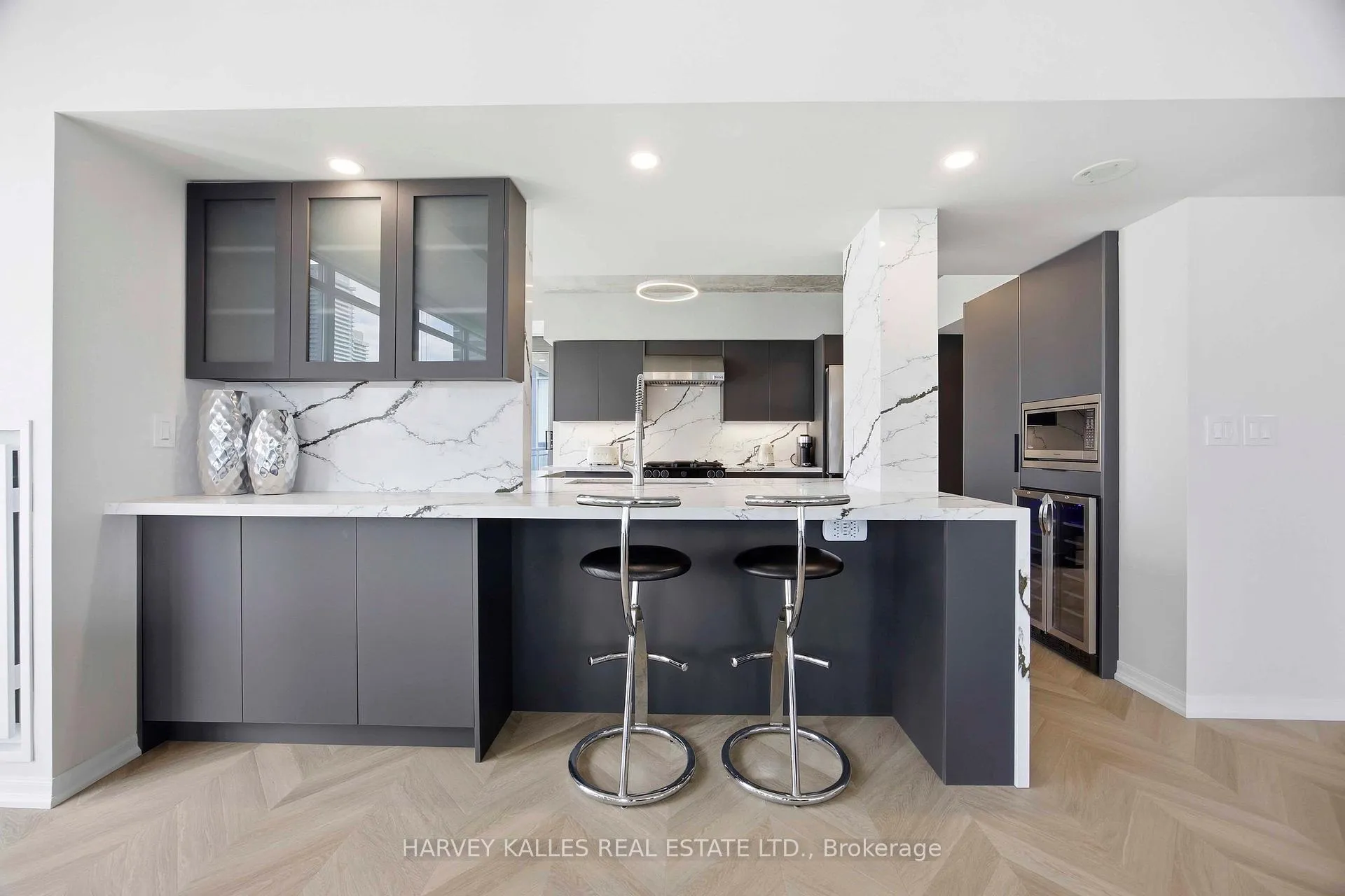 Photo 19 of Unit PH2, 22 Wellesley Street E, Toronto, Church-Yonge Corridor — HOMEH