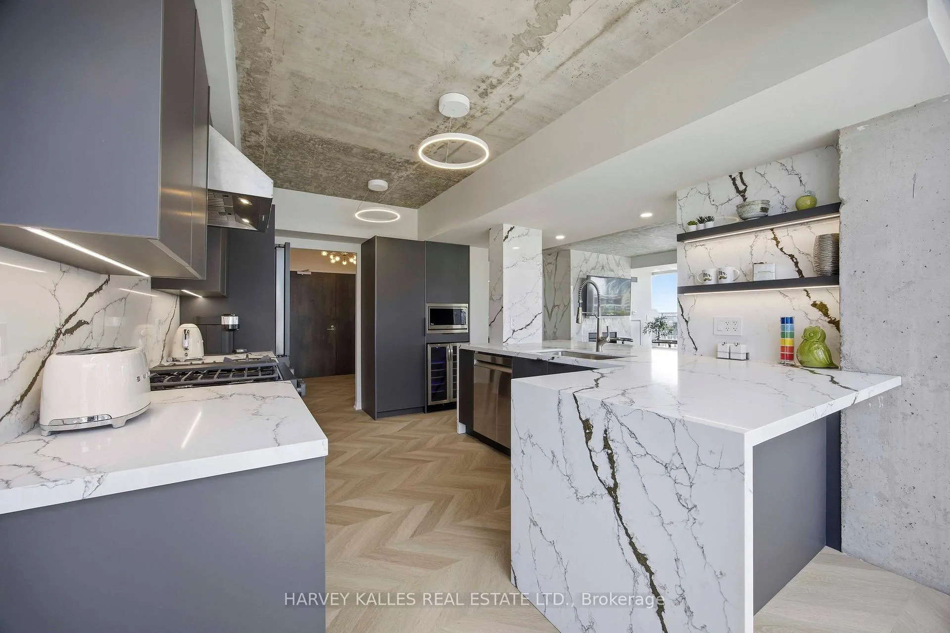 Photo 22 of Unit PH2, 22 Wellesley Street E, Toronto, Church-Yonge Corridor — HOMEH