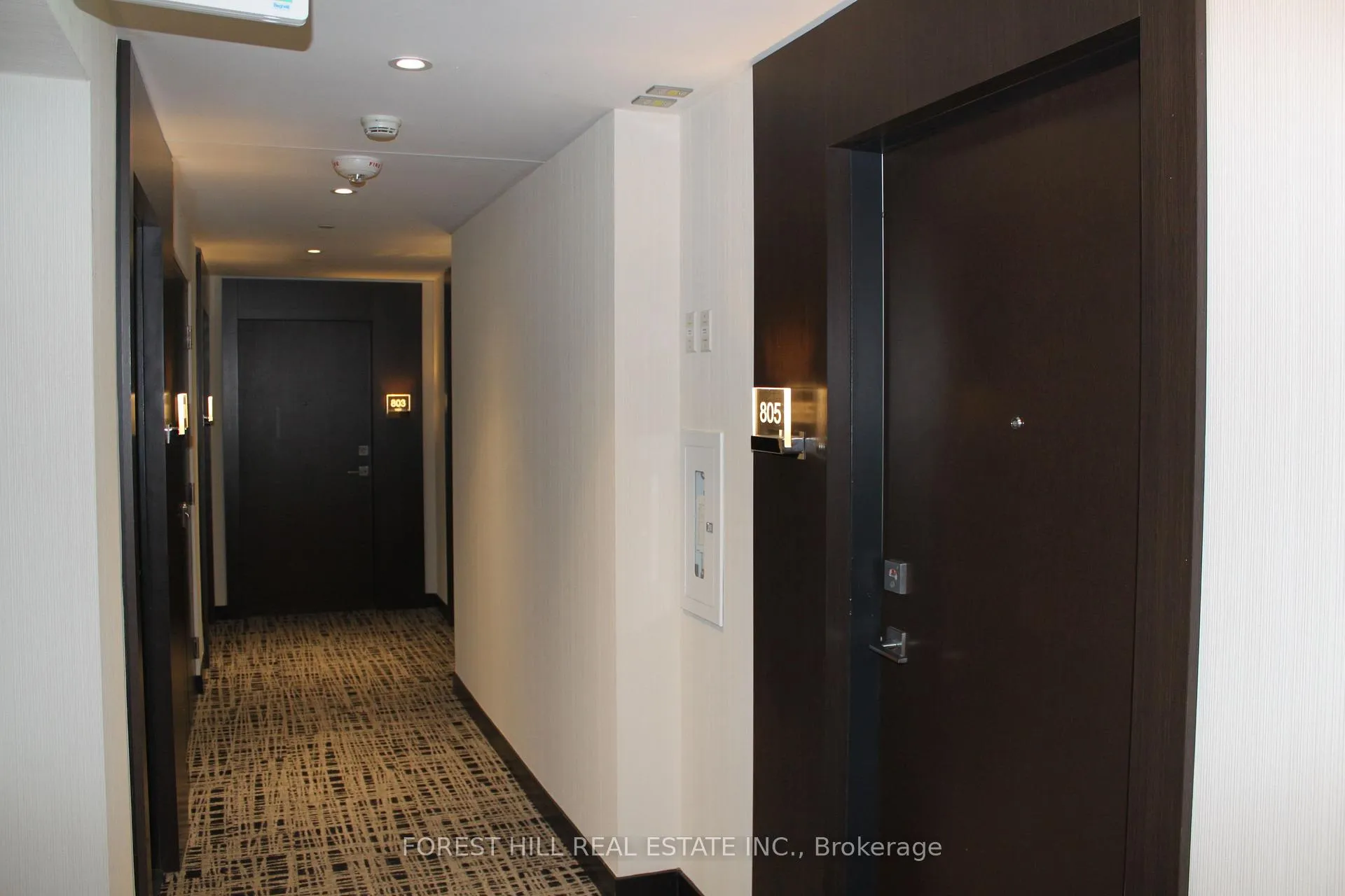 Photo 12 of Unit 805, 2221 Yonge Street, Toronto, Mount Pleasant West — HOMEH