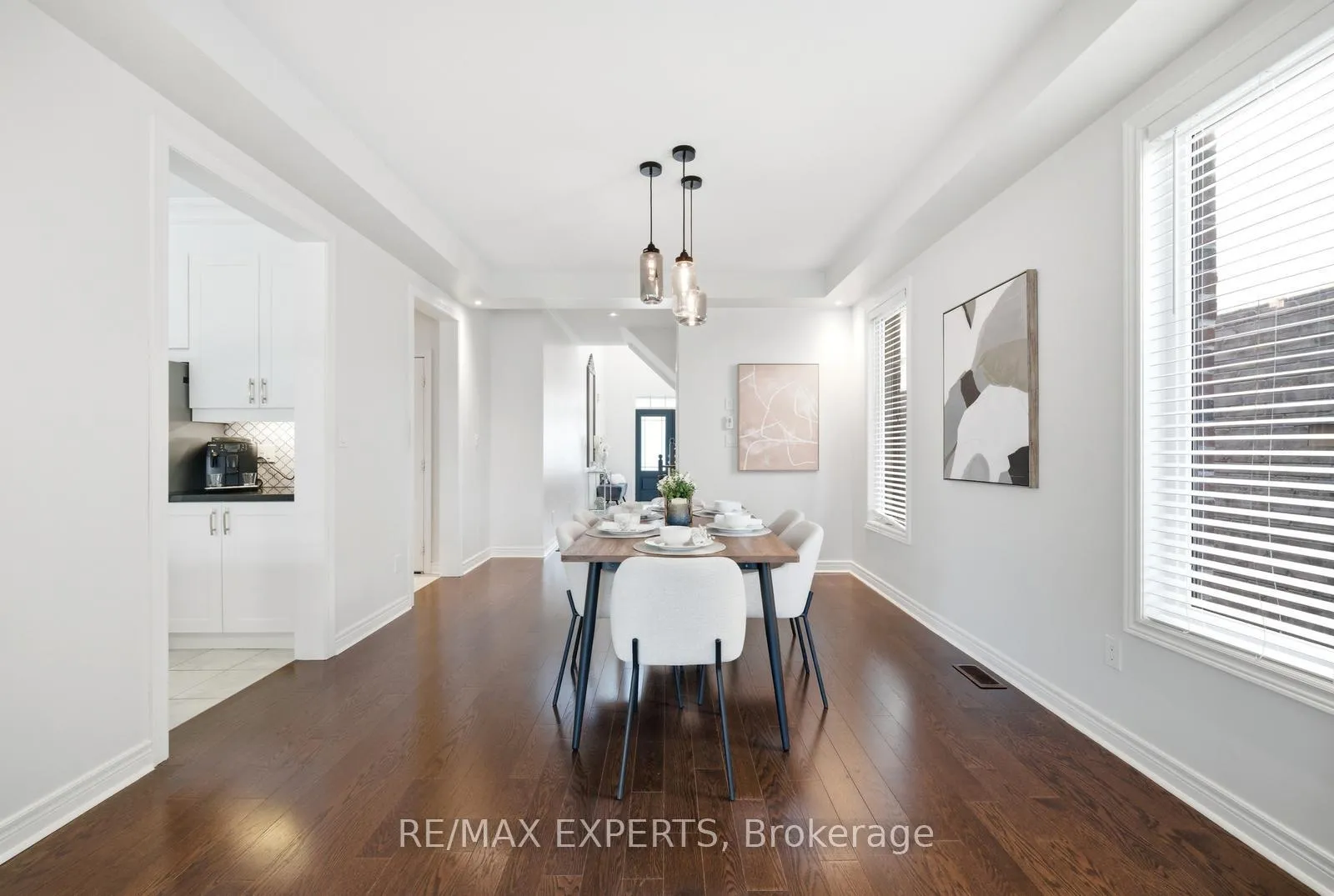 Photo 9 of 37 Schwalm Crescent, New Tecumseth, Tottenham — HOMEH