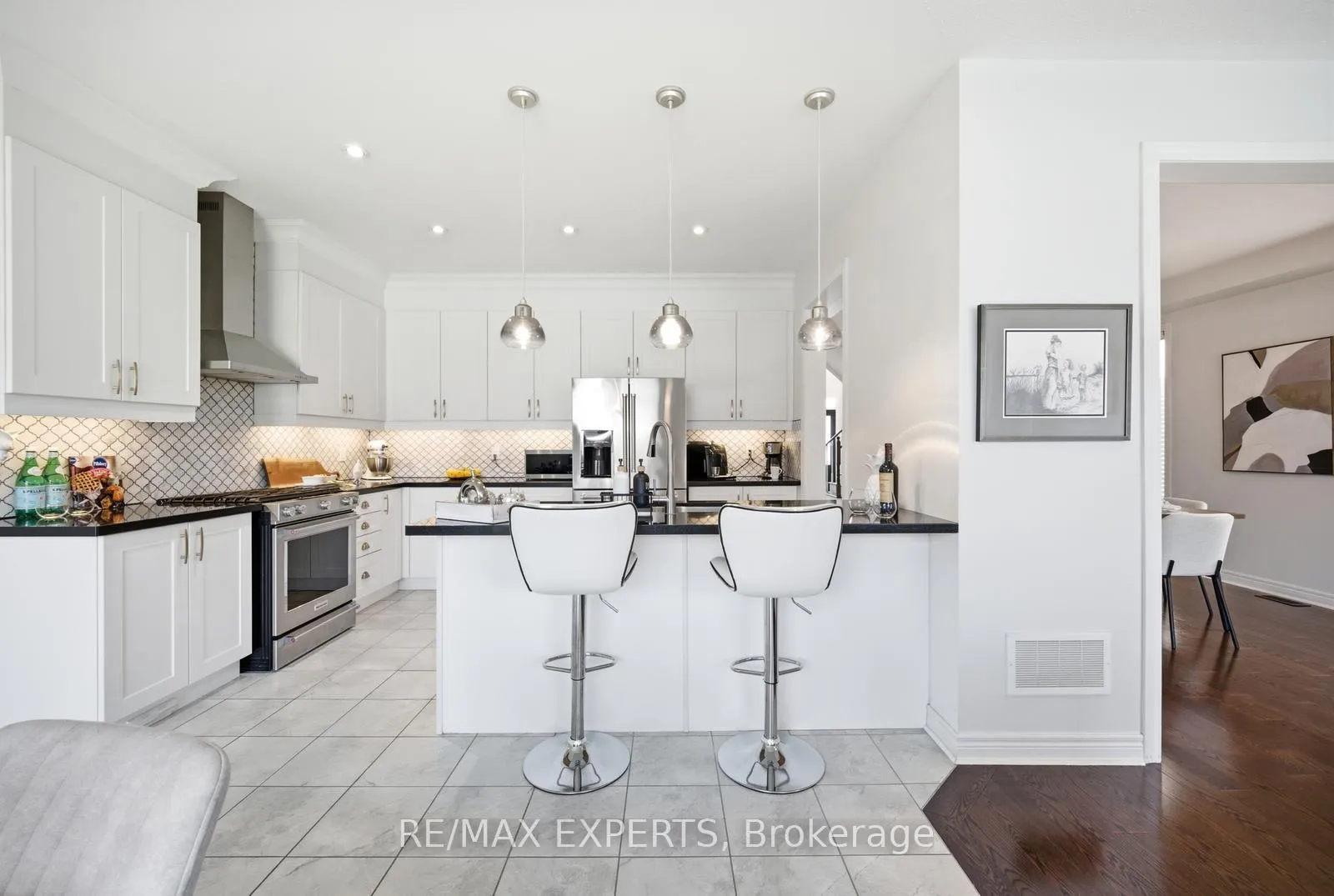 Photo 10 of 37 Schwalm Crescent, New Tecumseth, Tottenham — HOMEH