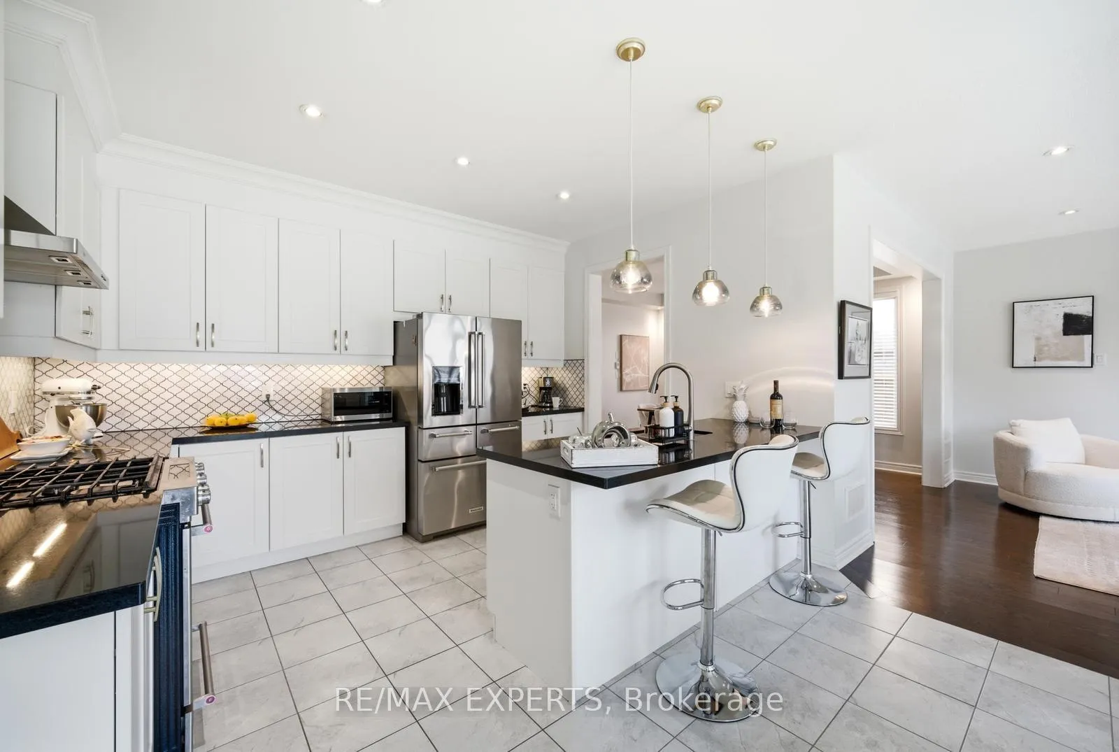 Photo 11 of 37 Schwalm Crescent, New Tecumseth, Tottenham — HOMEH