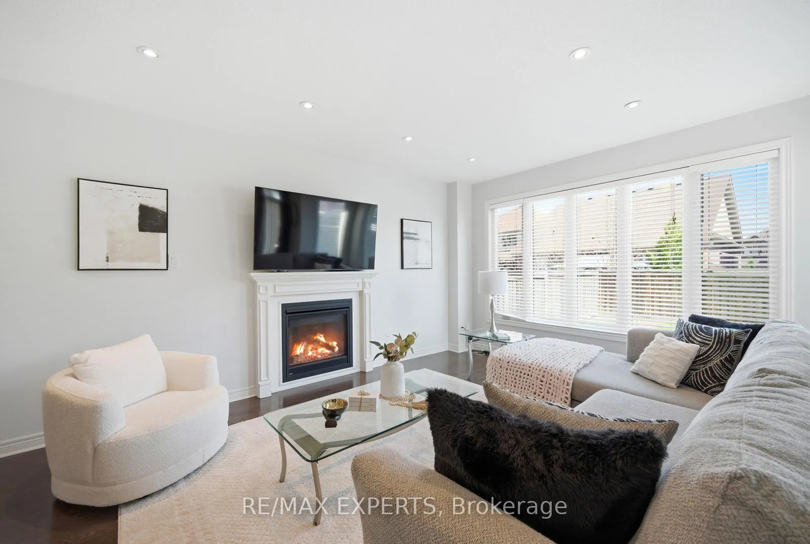 Photo 20 of 37 Schwalm Crescent, New Tecumseth, Tottenham — HOMEH