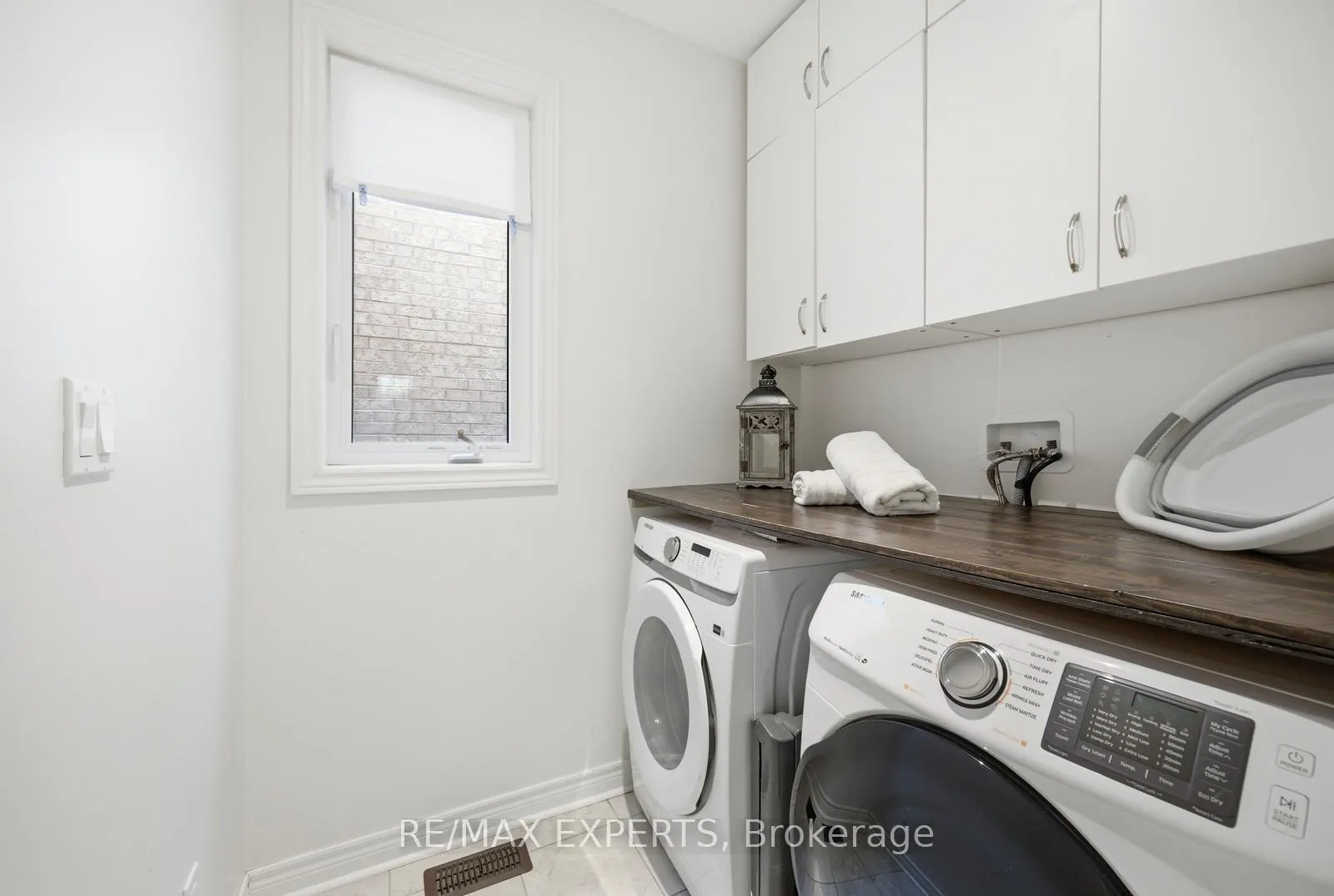 Photo 24 of 37 Schwalm Crescent, New Tecumseth, Tottenham — HOMEH